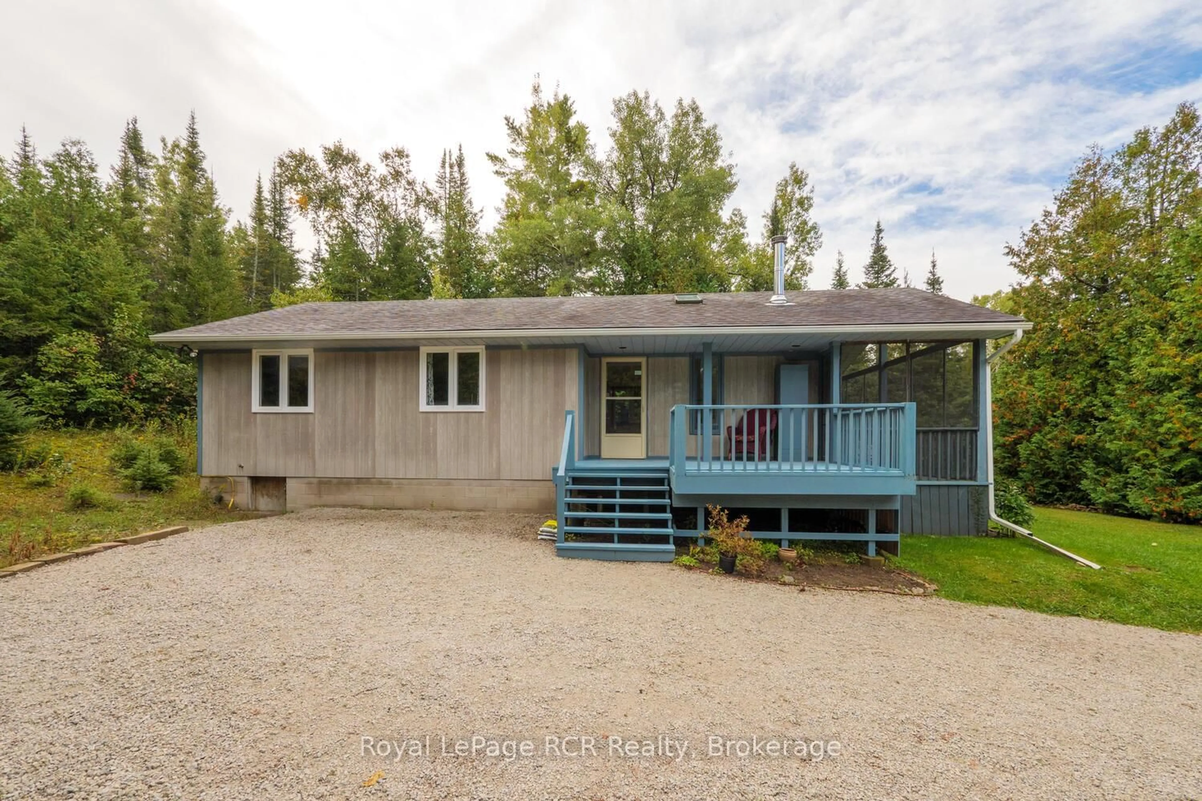 A pic from outside/outdoor area/front of a property/back of a property/a pic from drone, street for 8 Molly St, Northern Bruce Peninsula Ontario N0H 1W0