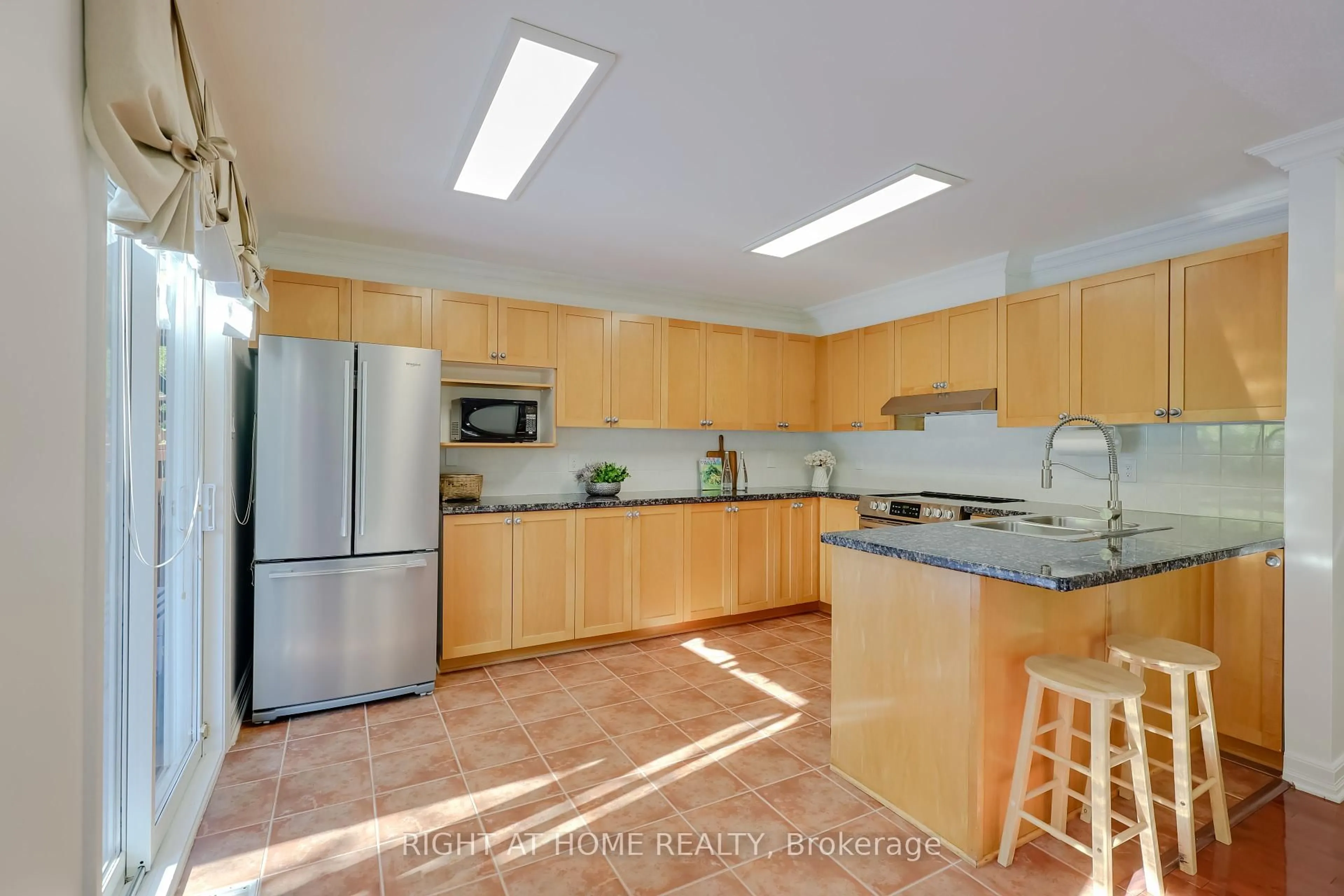 Open concept kitchen, unknown for 60 Mersey Dr, Kanata Ontario K2K 3A6
