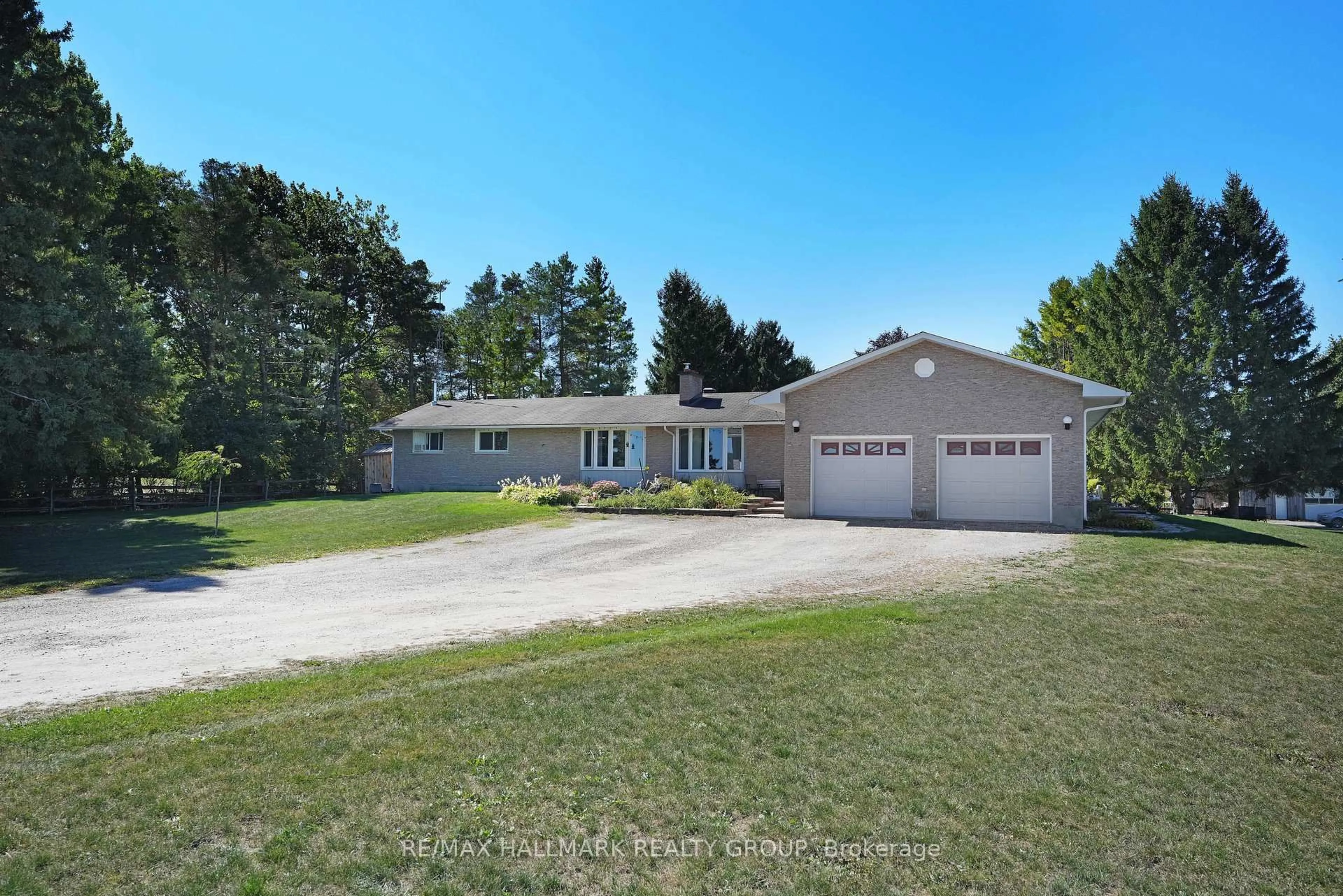 A pic from outside/outdoor area/front of a property/back of a property/a pic from drone, street for 5758 Third Line Rd, North Gower Ontario K0A 2T0