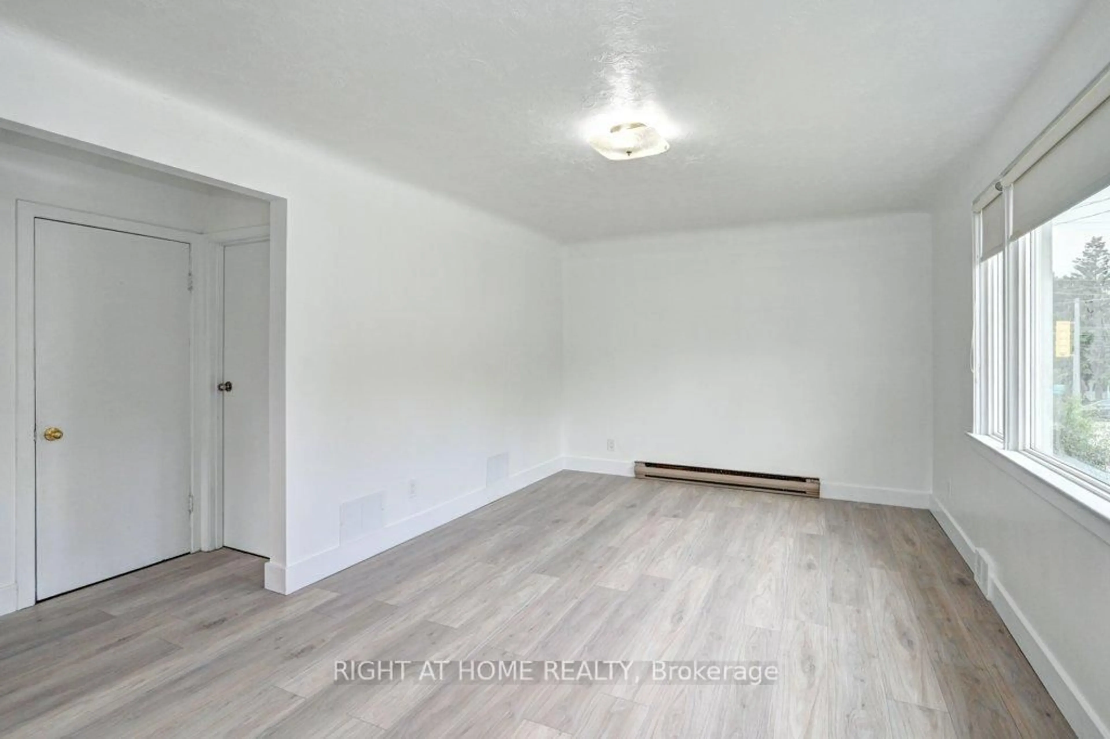 A pic of a room for 505 Speedvale Ave, Guelph Ontario N1E 1P5