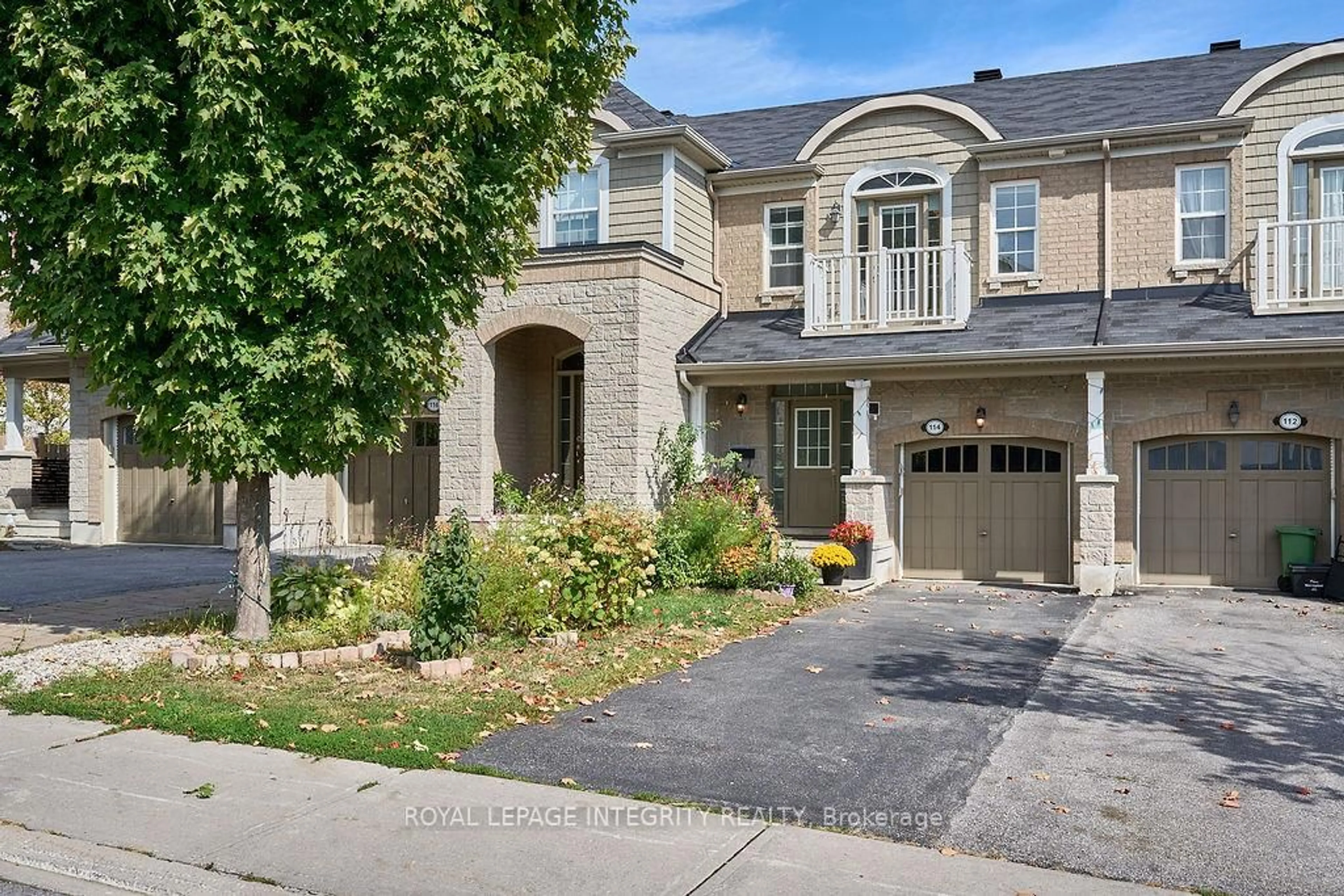 Home with brick exterior material, street for 114 Battersea Cres, Ottawa Ontario K2T 0C6