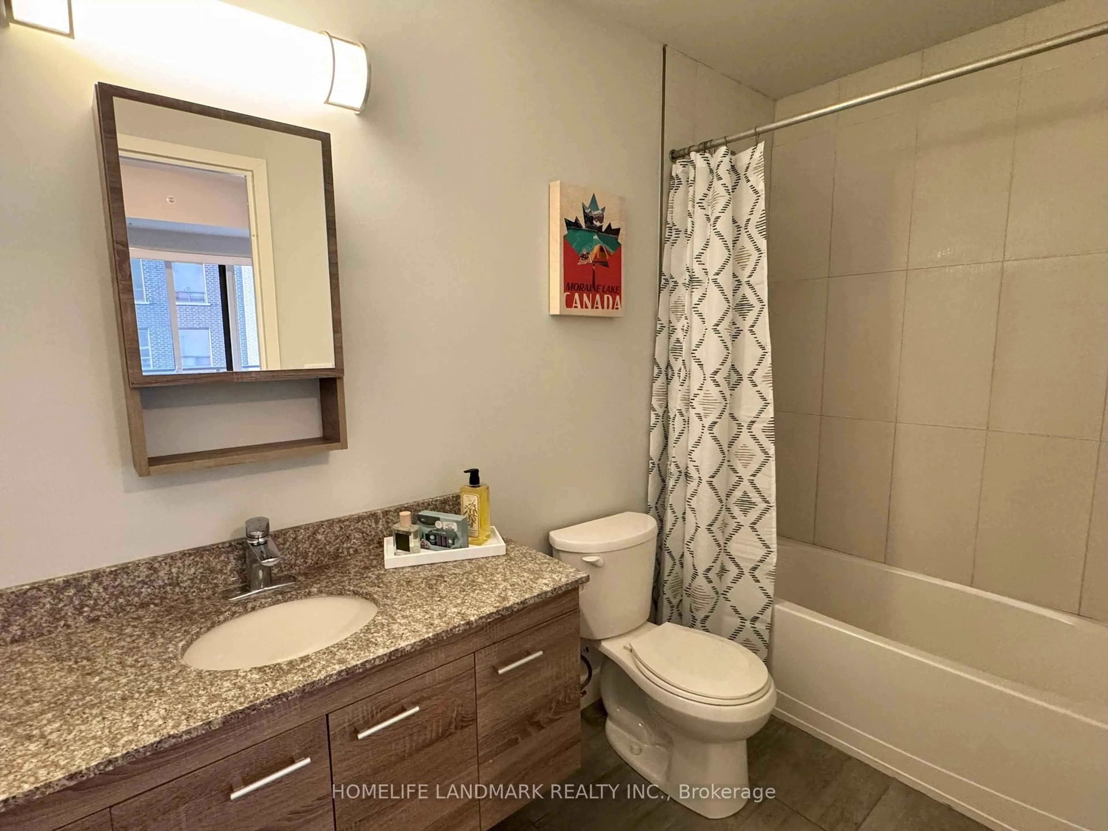 Standard bathroom, ceramic/tile floor for 318 Spruce St #801, Waterloo Ontario N2L 3M7