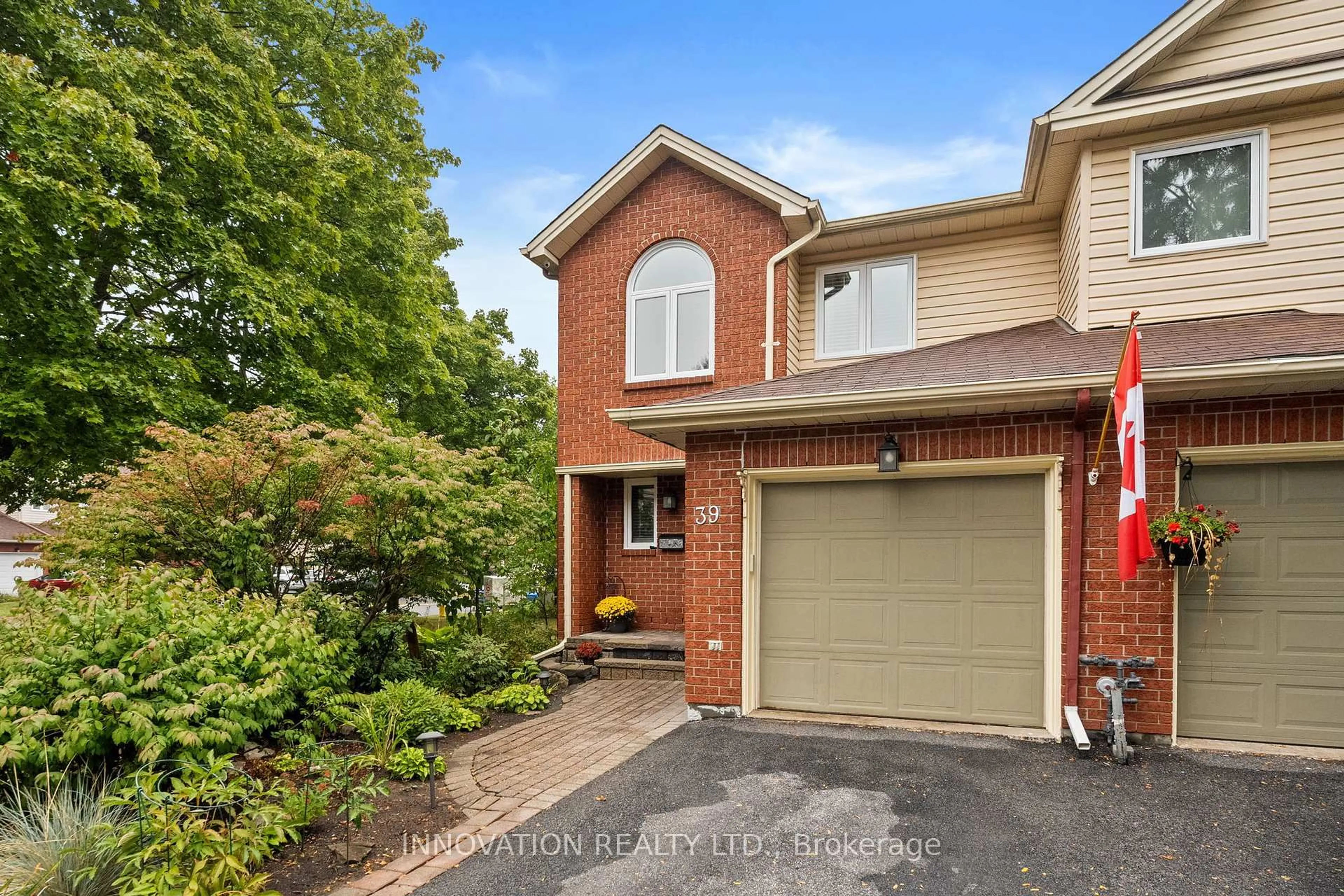 Home with brick exterior material, street for 39 Furlong Cres, Ottawa Ontario K2M 2J1