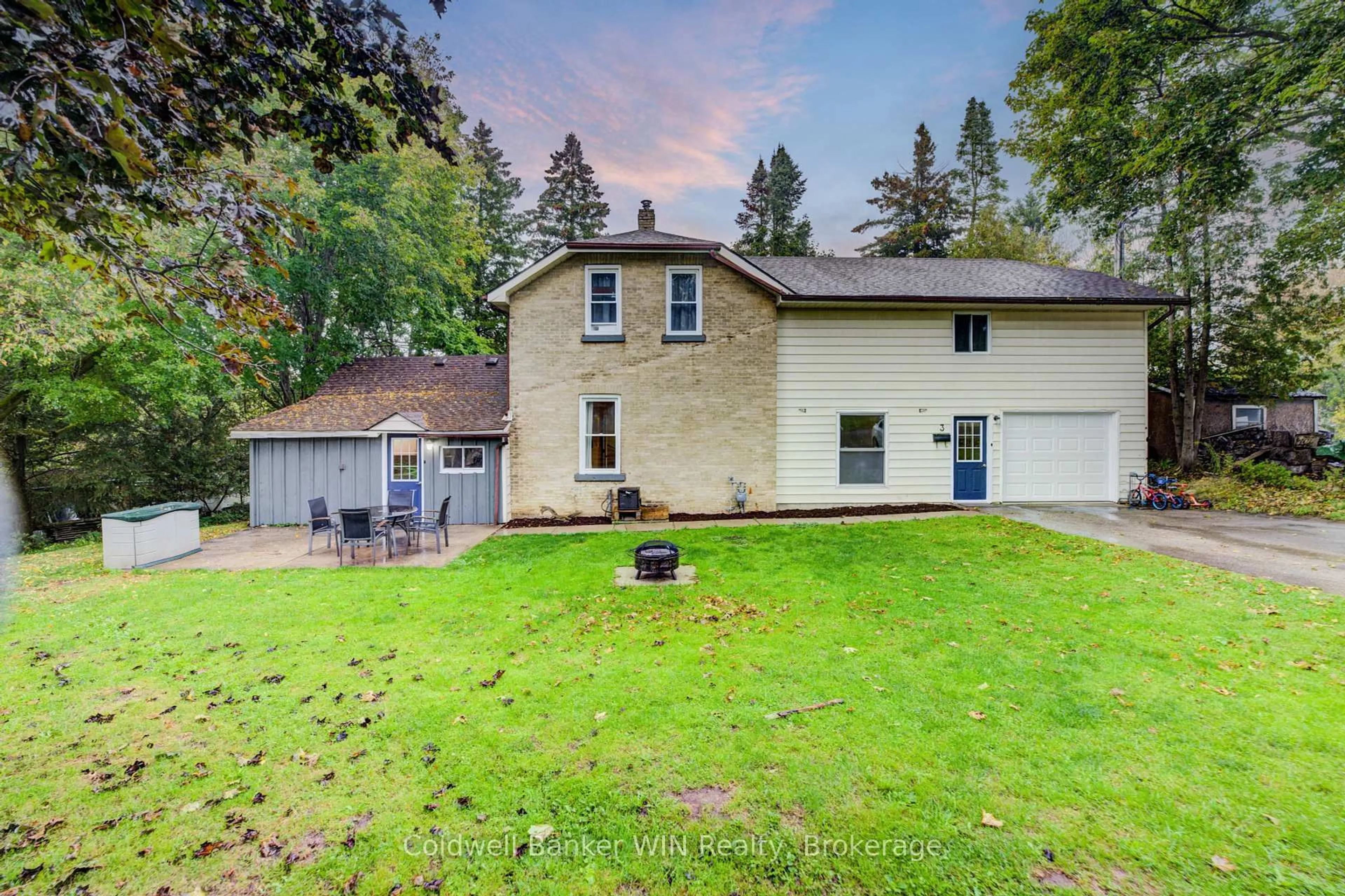 A pic from outside/outdoor area/front of a property/back of a property/a pic from drone, street for 3 Page St, Wellington North Ontario N0G 2L3