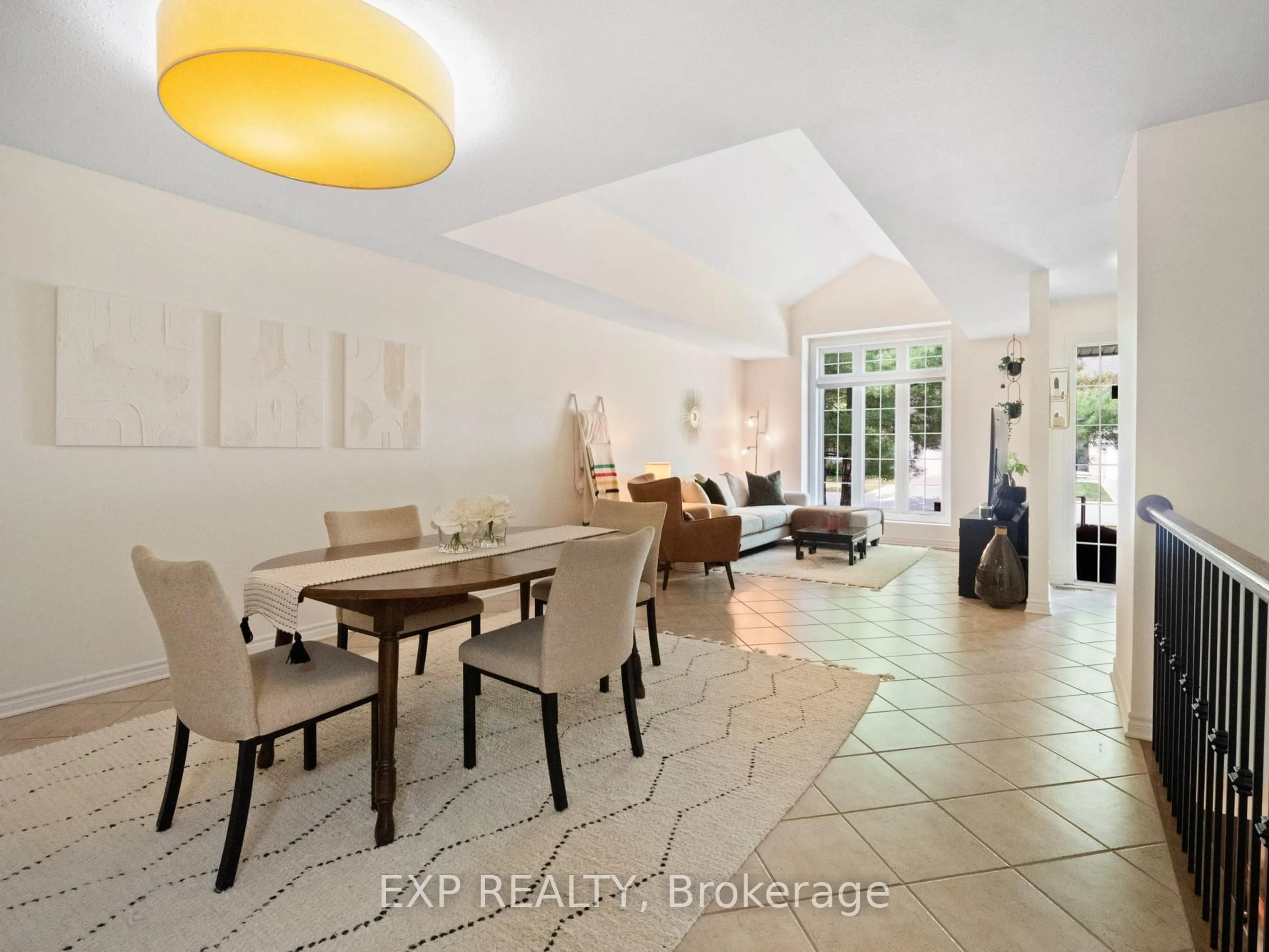 Dining room, ceramic/tile floor for 3241 Montrose Rd #23, Niagara Falls Ontario L2H 3L3