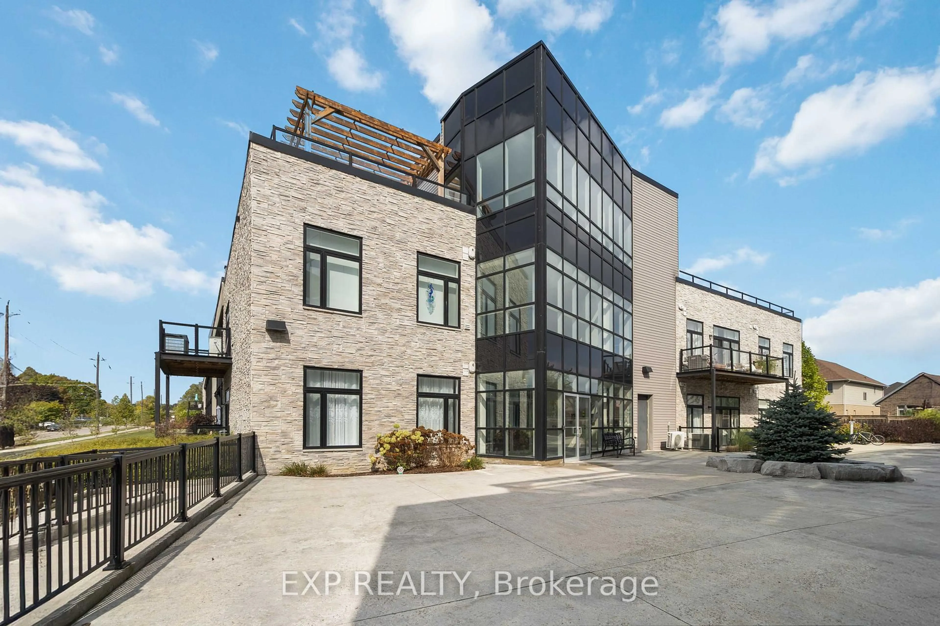A pic from outside/outdoor area/front of a property/back of a property/a pic from drone, building for 85 Morrell St #105A, Brant Ontario N3T 4J6