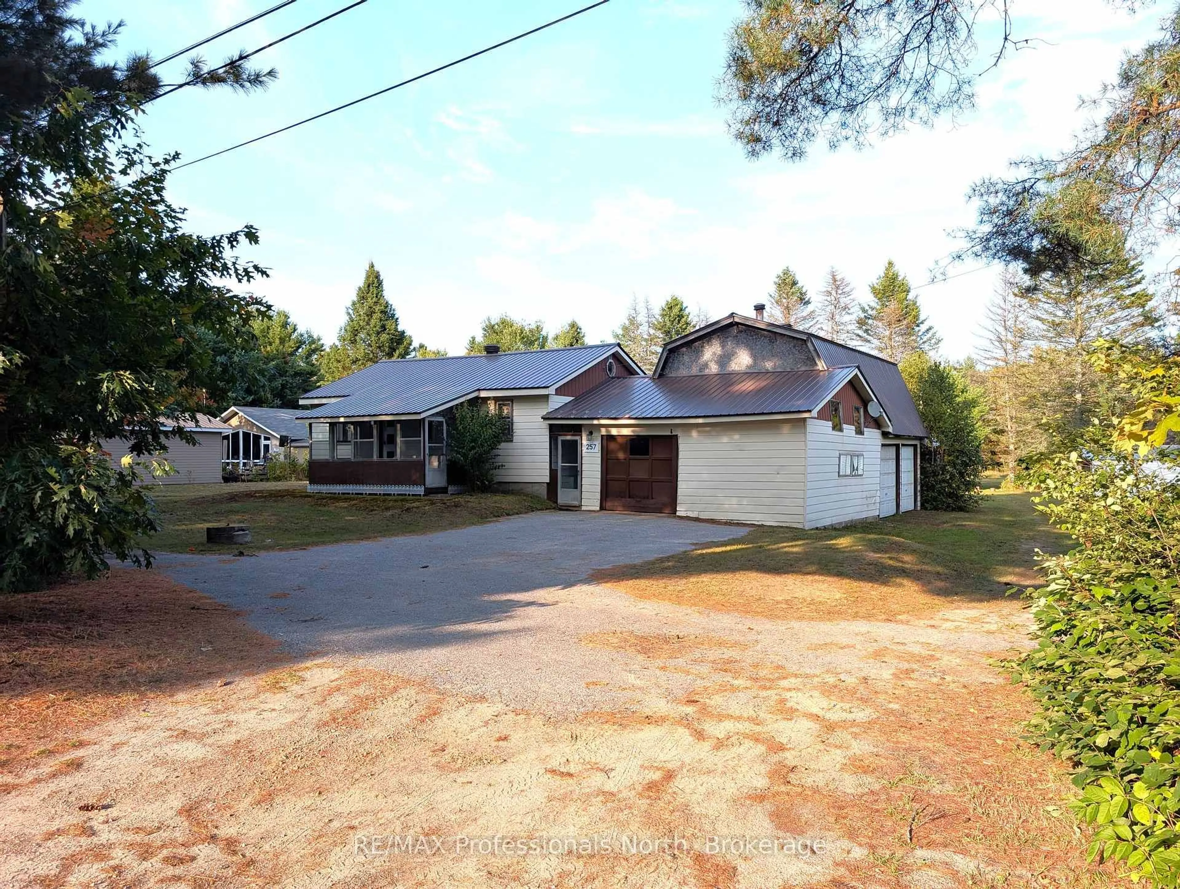 A pic from outside/outdoor area/front of a property/back of a property/a pic from drone, street for 257 ALBERT St, Strong Ontario P0A 1Z0