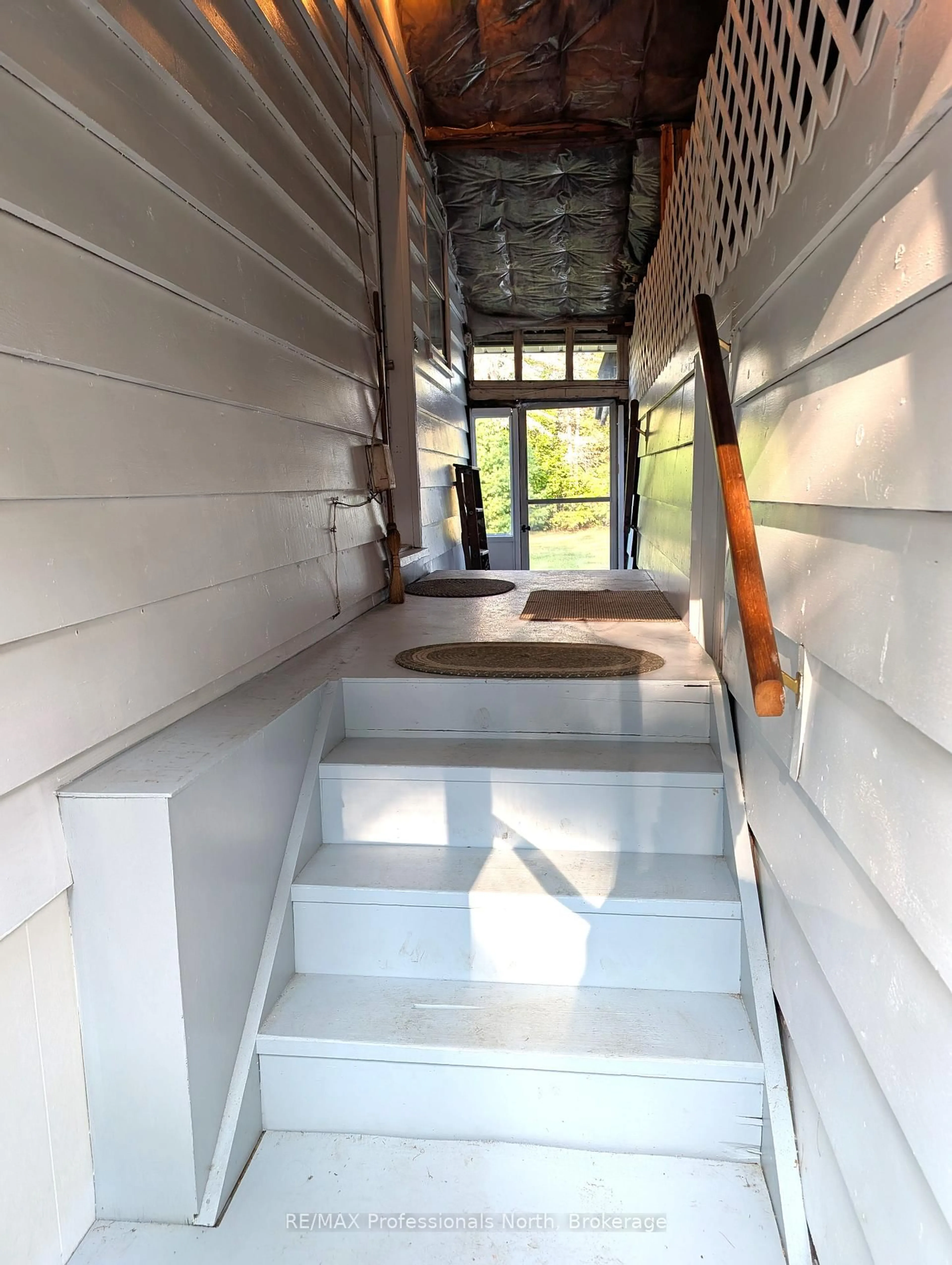 Stairs for 257 ALBERT St, Strong Ontario P0A 1Z0