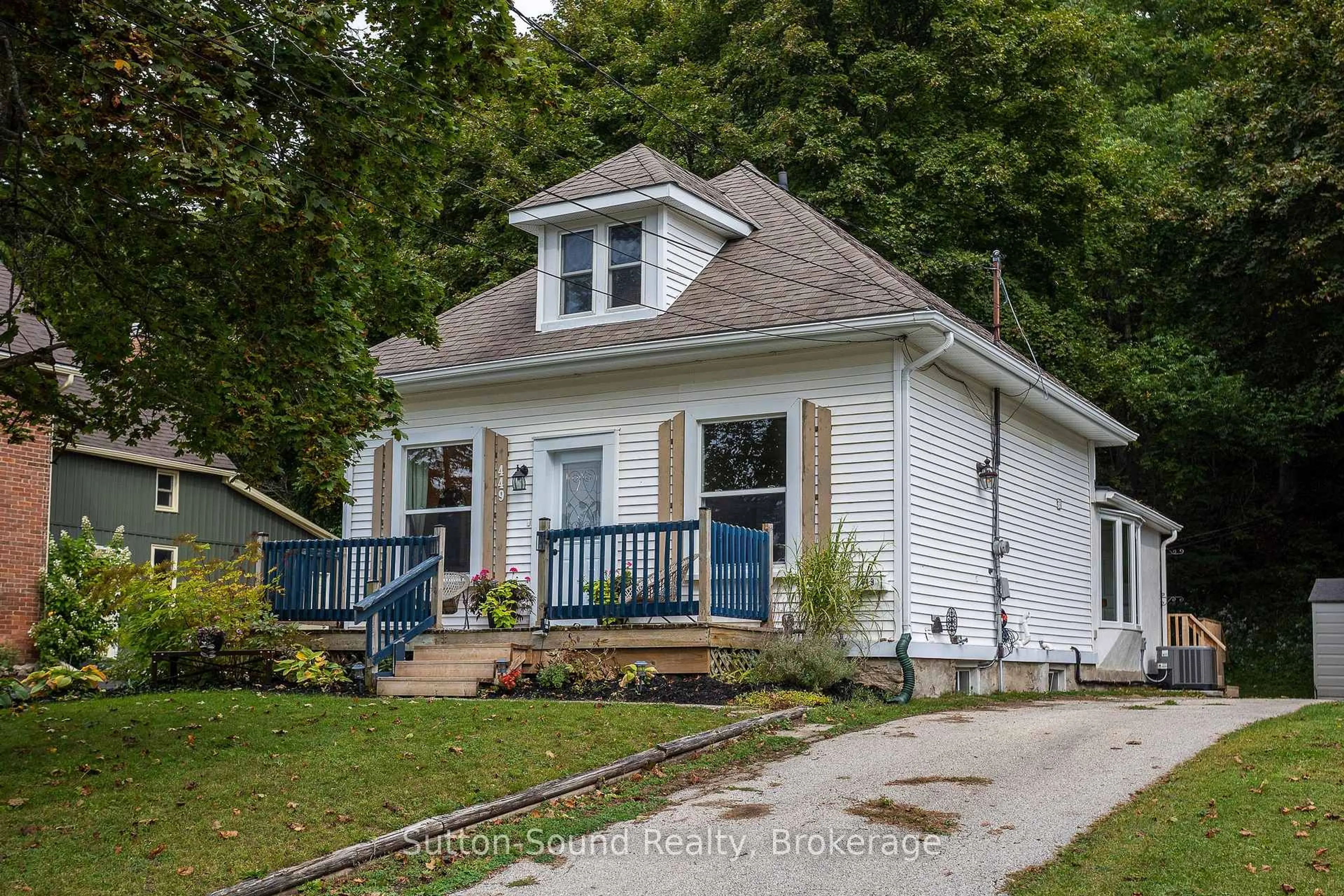 Unknown for 449 5th Ave, Owen Sound Ontario N4K 2R4