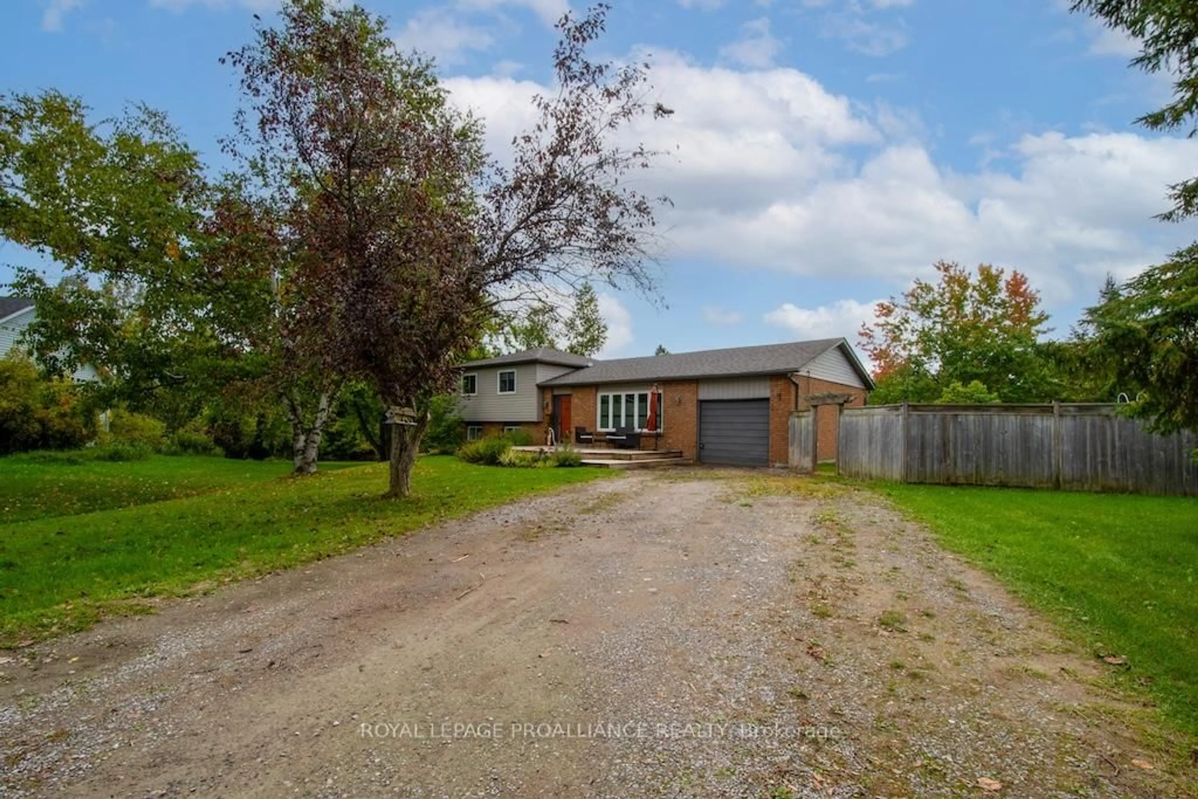 A pic from outside/outdoor area/front of a property/back of a property/a pic from drone, street for 939 Alexander Dr, Cavan Monaghan Ontario K9J 6X2