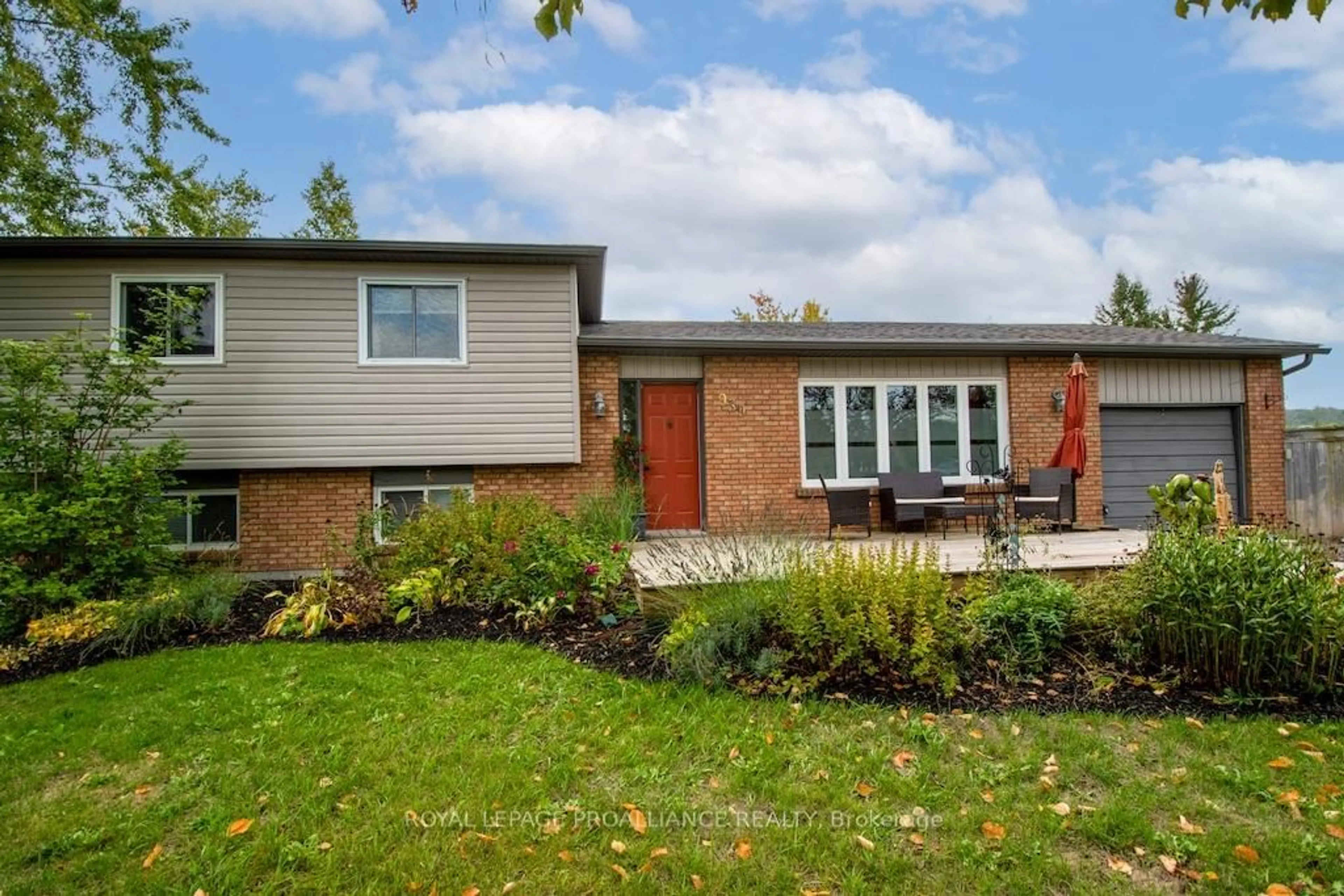 Home with brick exterior material, street for 939 Alexander Dr, Cavan Monaghan Ontario K9J 6X2