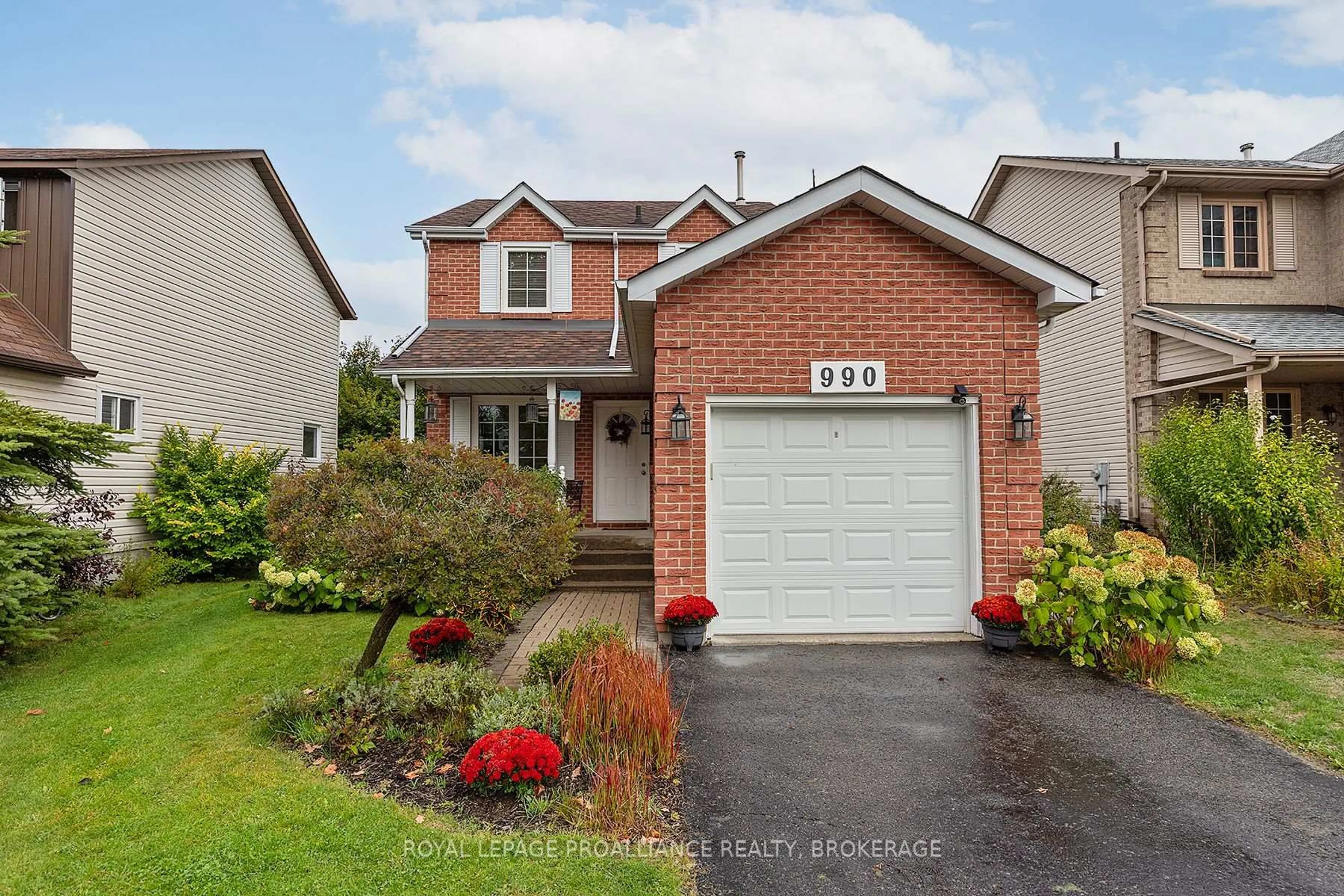 Home with brick exterior material, street for 990 Lombardy St, Kingston Ontario K7M 8M7