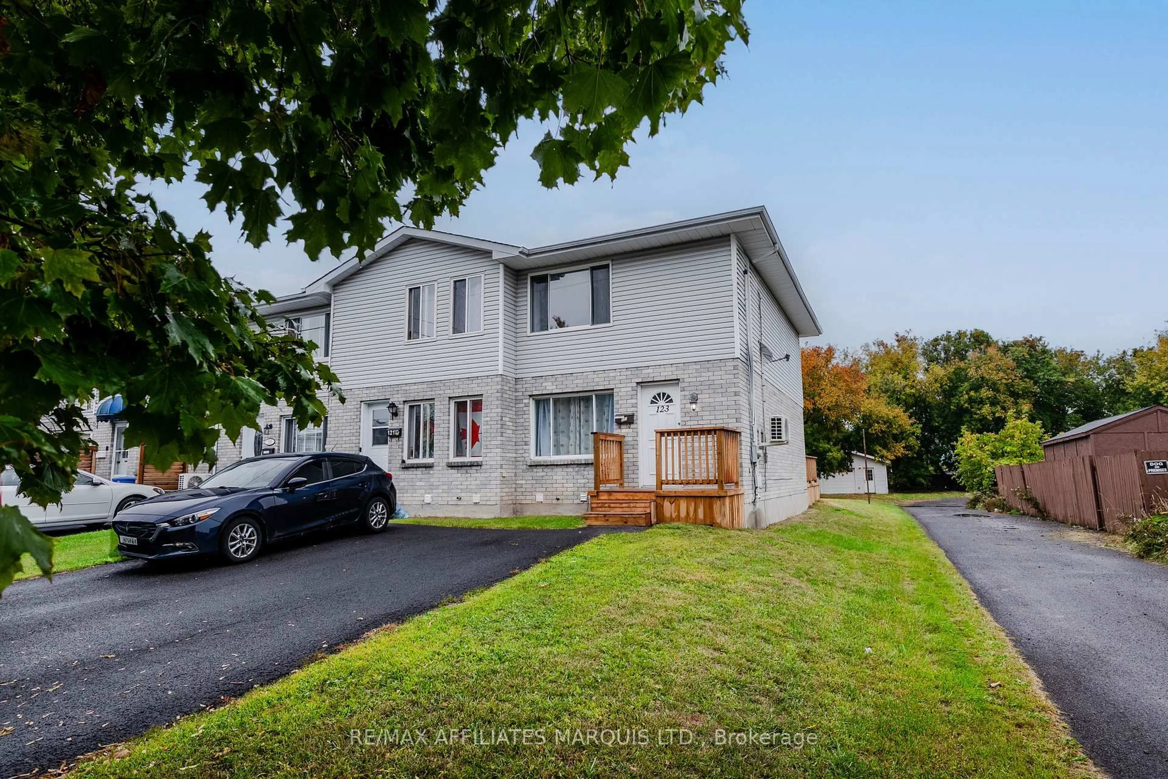 A pic from outside/outdoor area/front of a property/back of a property/a pic from drone, street for 123 Jobin Ave, Cornwall Ontario K6J 3K9