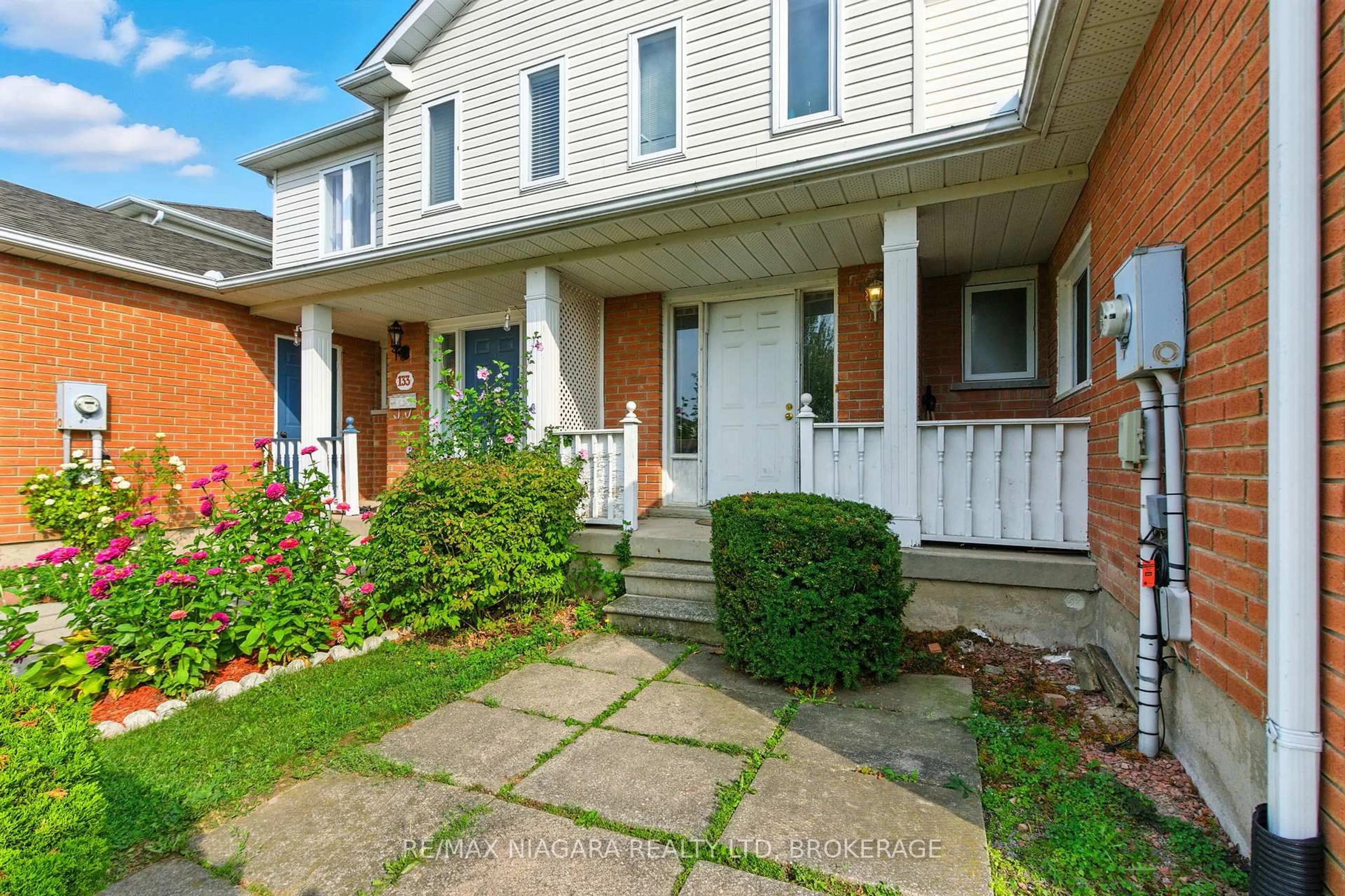 Unknown for 127 DEVINE Cres, Thorold Ontario L2V 5A5