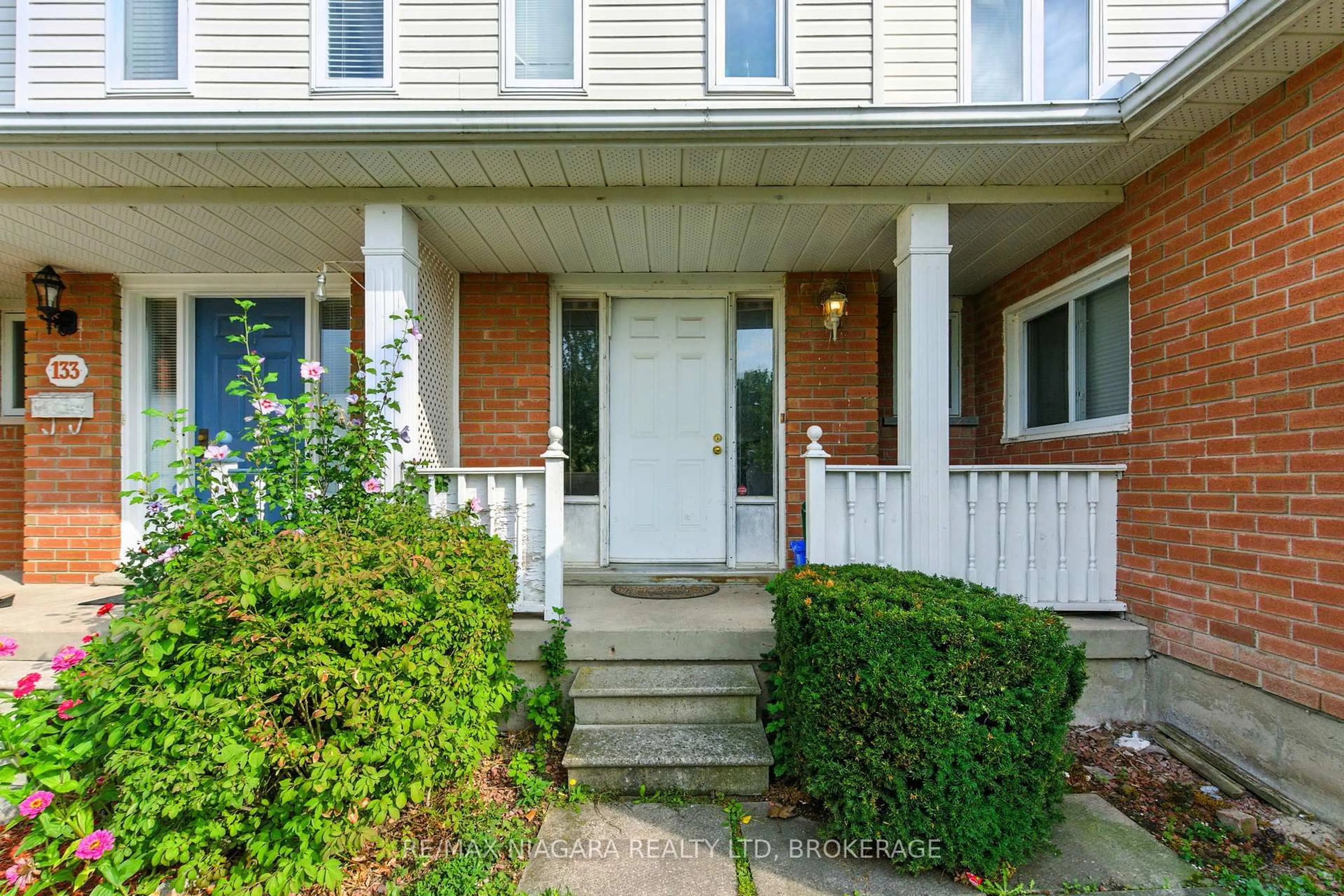 Unknown for 127 DEVINE Cres, Thorold Ontario L2V 5A5