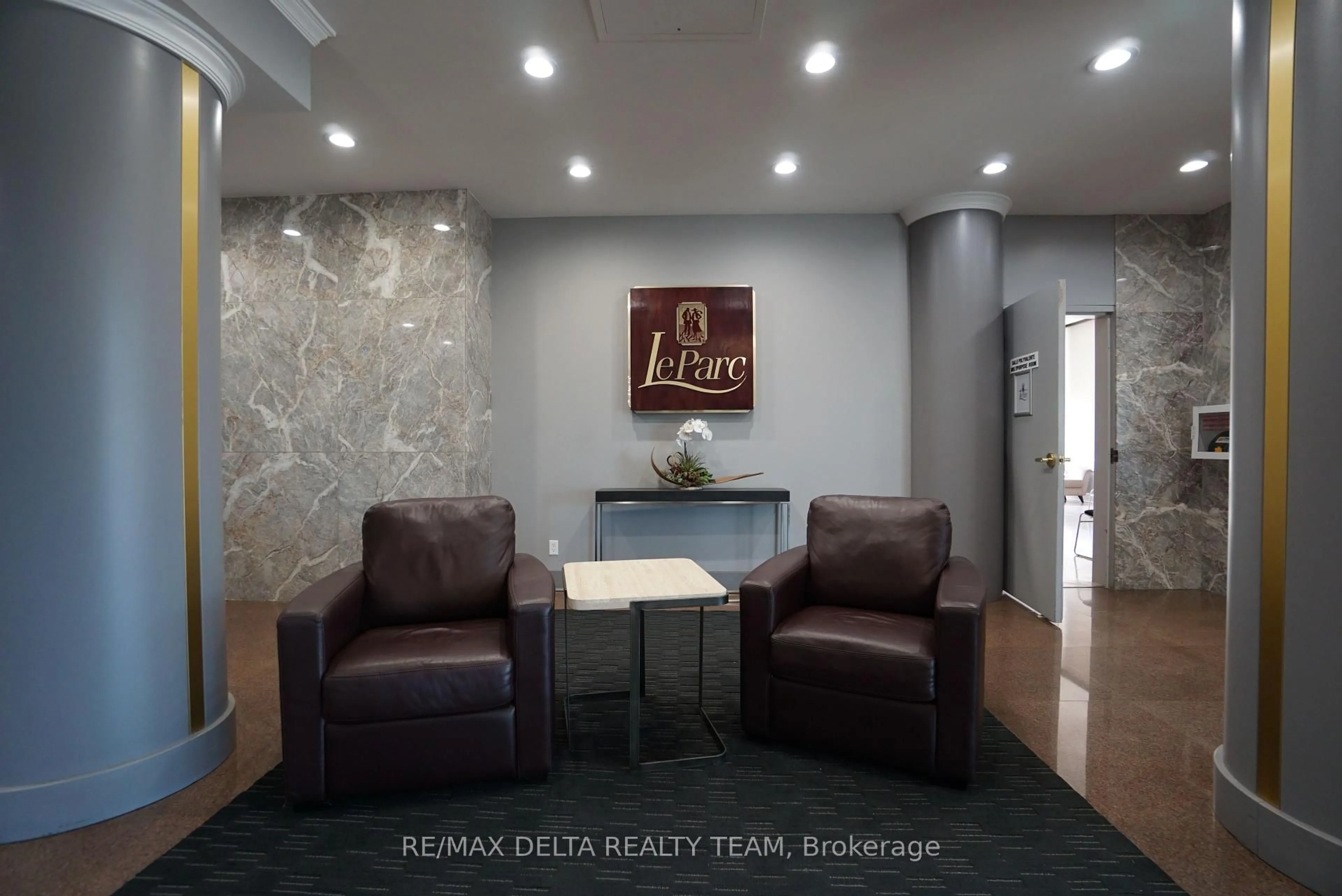 Lobby for 545 St. Laurent Blvd #1506, Ottawa Ontario K1K 4H9