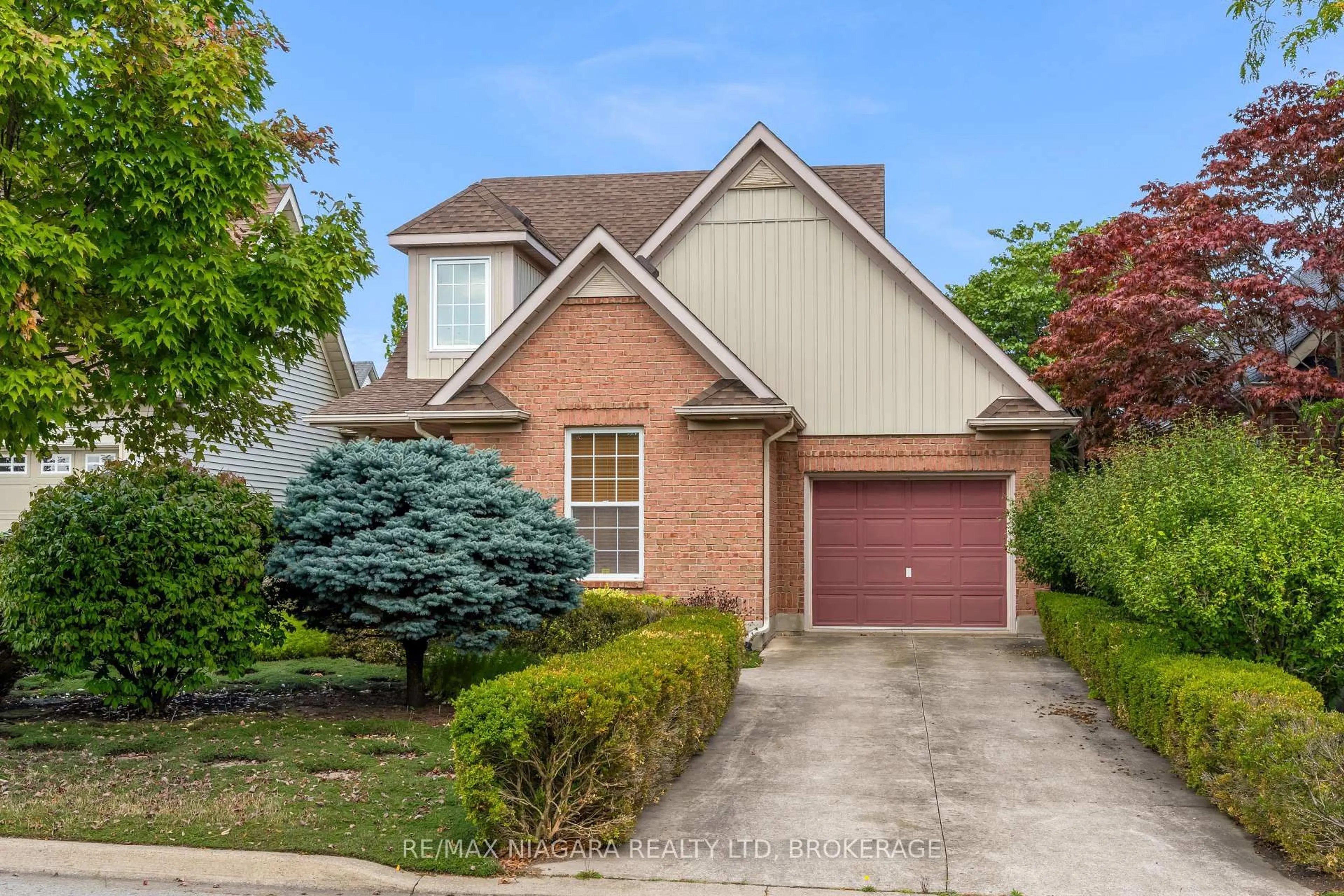 Home with brick exterior material, street for 40 Frontier Dr, Niagara-on-the-Lake Ontario L0S 1J0