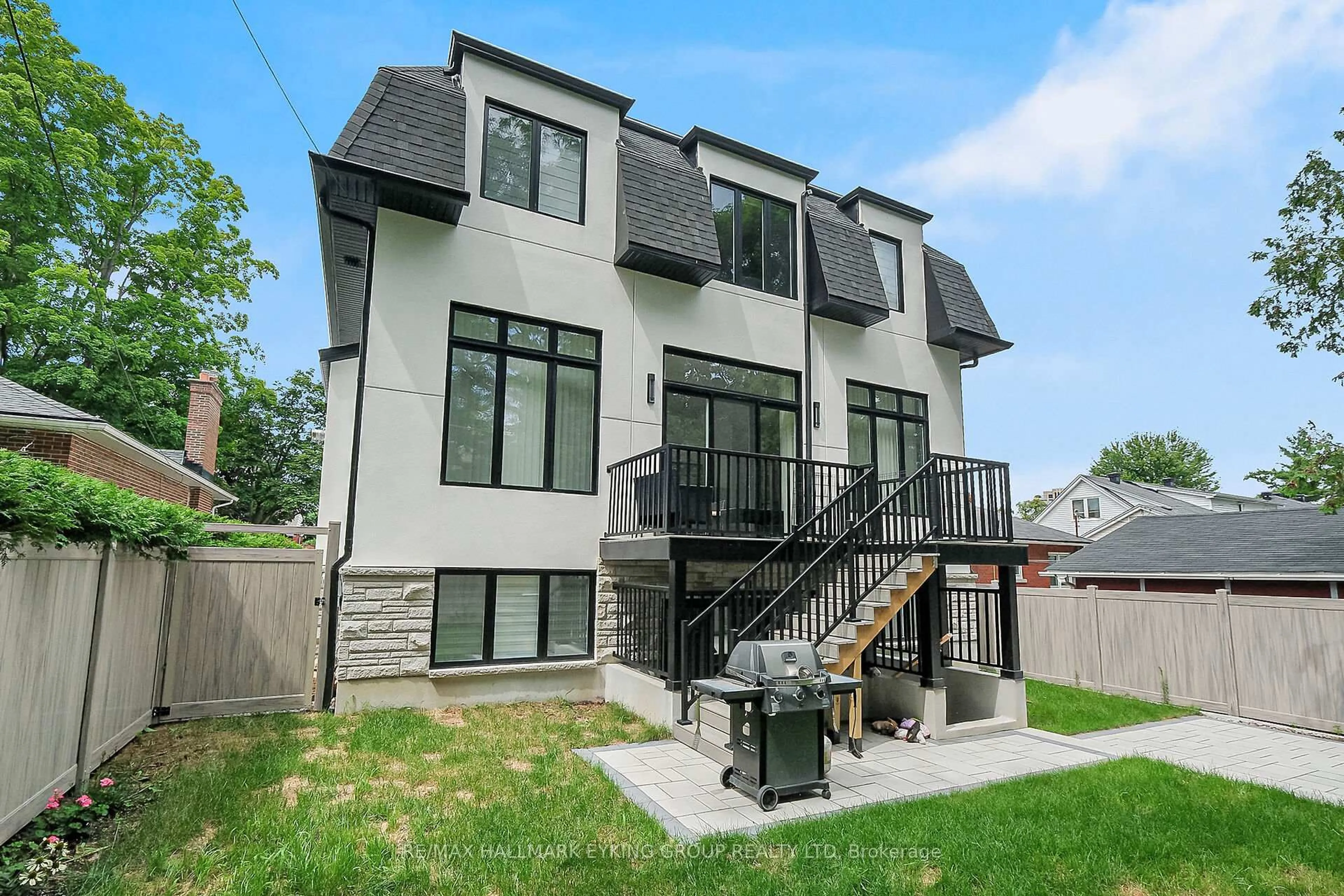 Home with brick exterior material, street for 623 Rowanwood Ave, Ottawa Ontario K2A 3E3