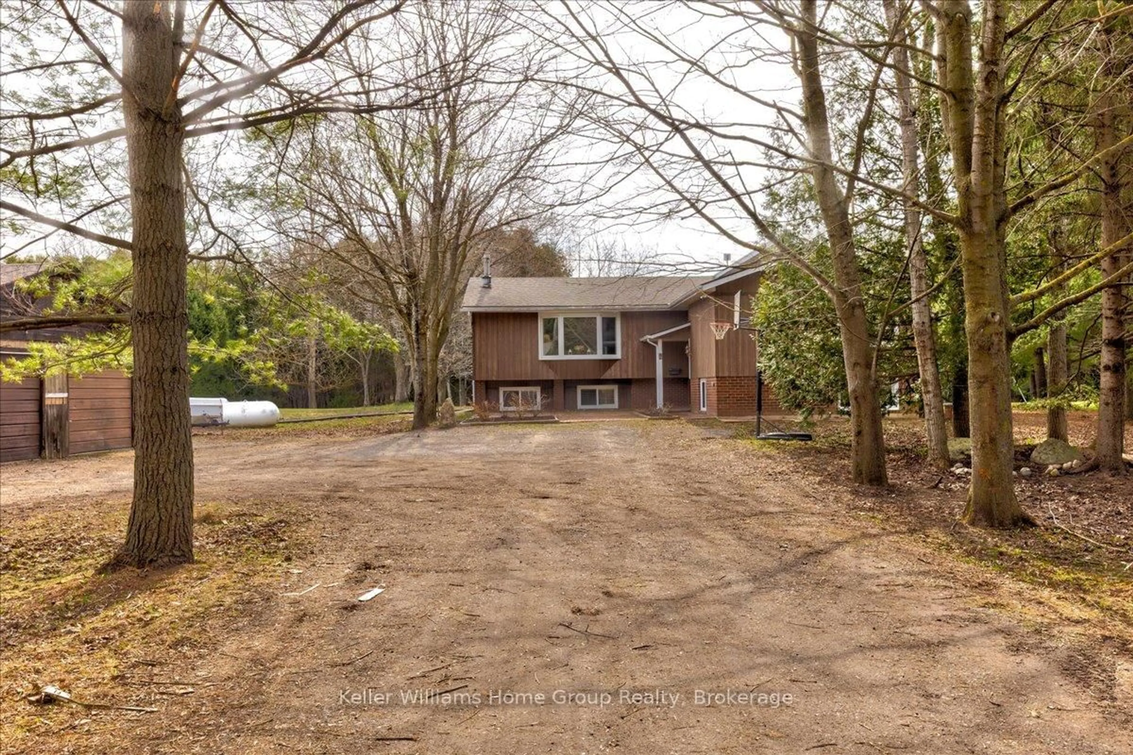 A pic from outside/outdoor area/front of a property/back of a property/a pic from drone, street for 121012 Dufferin Road 5, East Garafraxa Ontario L9W 6Z2