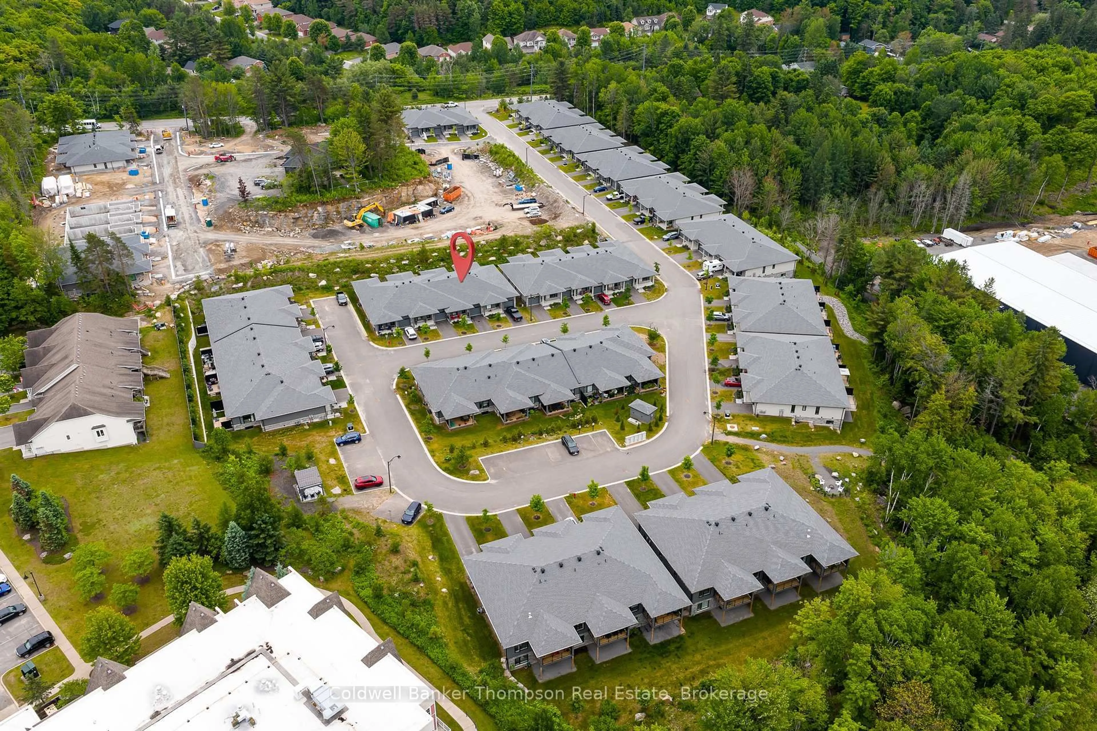A pic from outside/outdoor area/front of a property/back of a property/a pic from drone, unknown for 12 Blue Birch Lane, Huntsville Ontario P1H 0G4