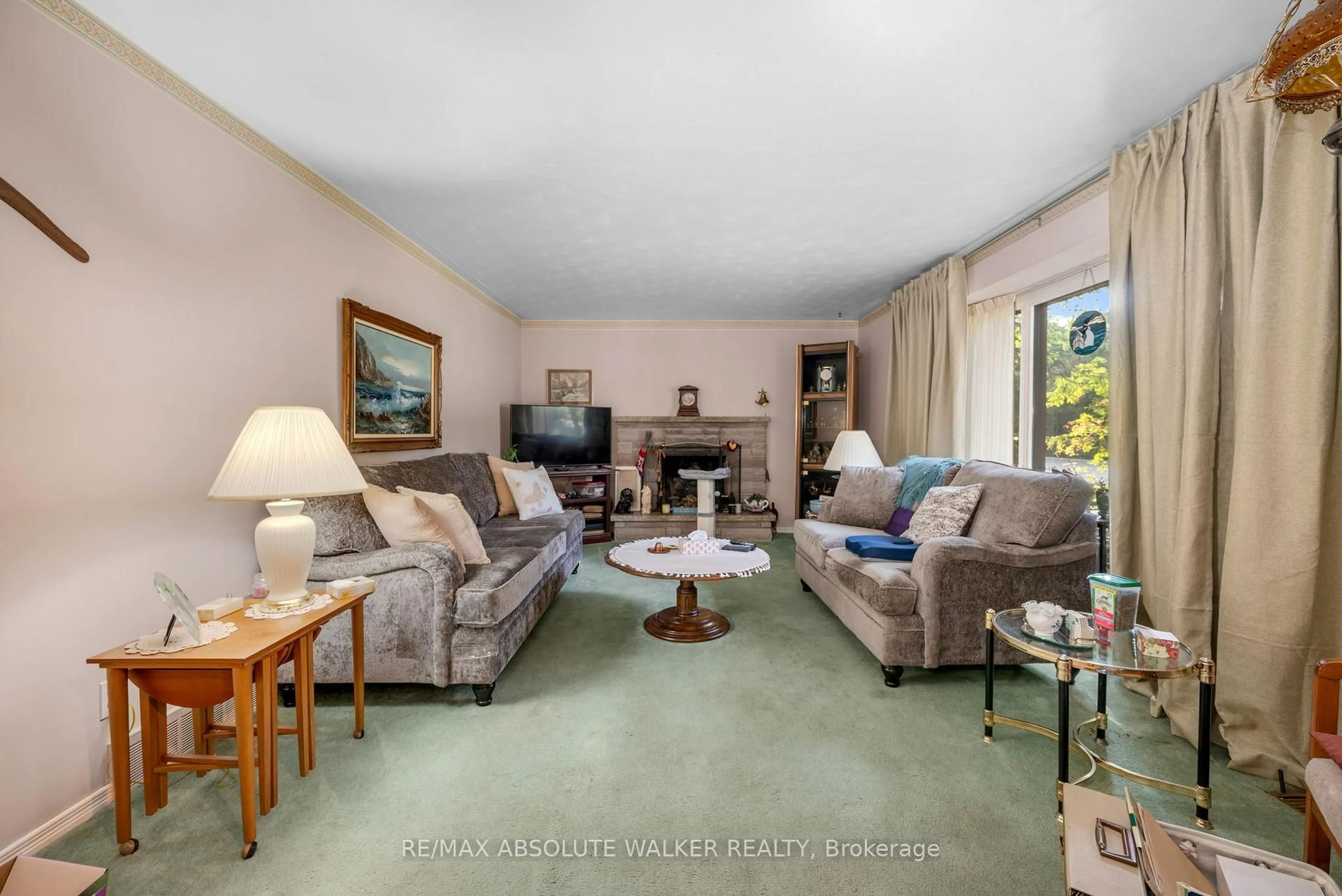 Living room with furniture, unknown for 16 Beverly St, Stittsville Ontario K2S 0S4
