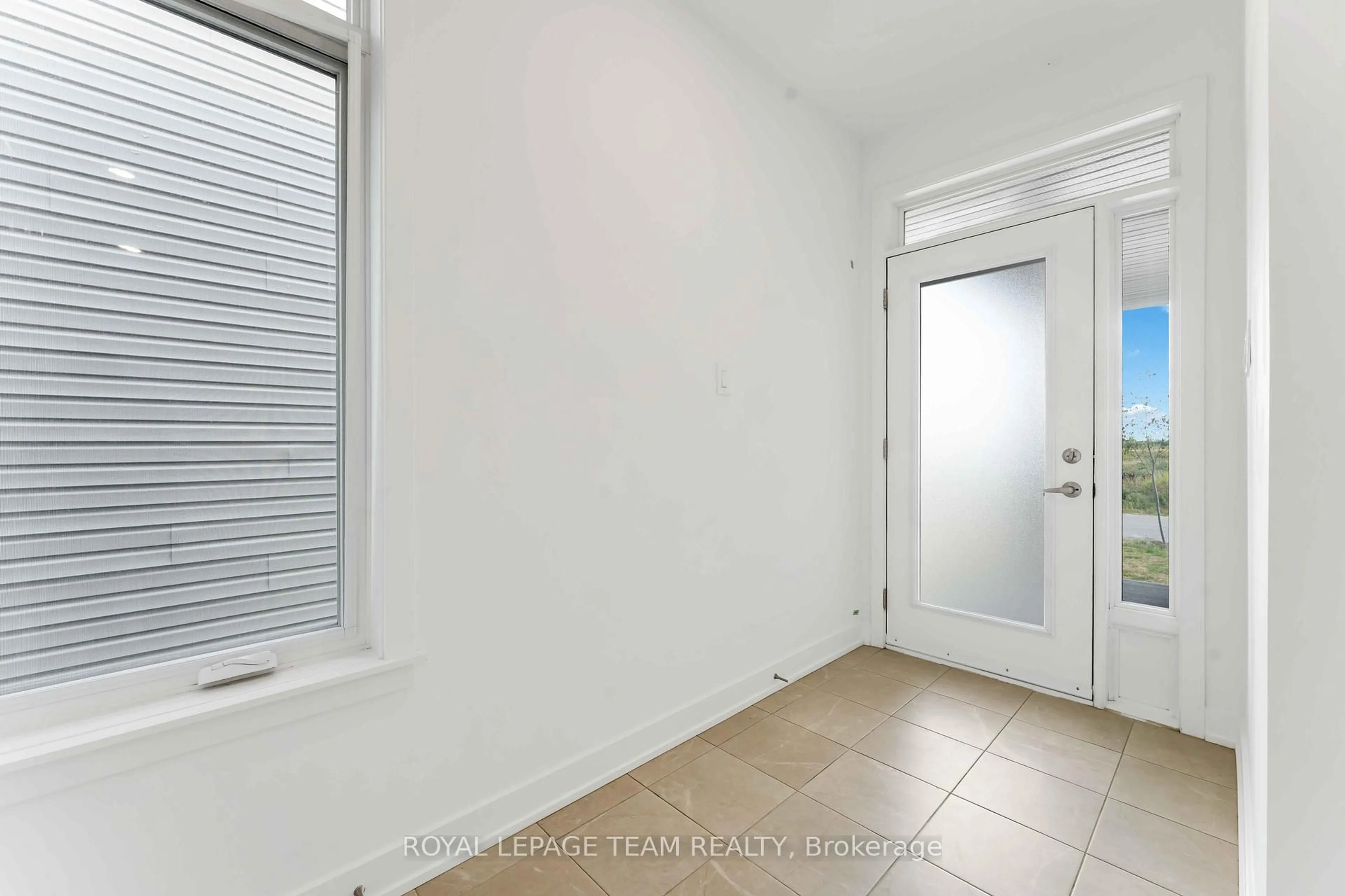 A pic of a room for 27 Peony Lane, Manotick Ontario K4M 0M3