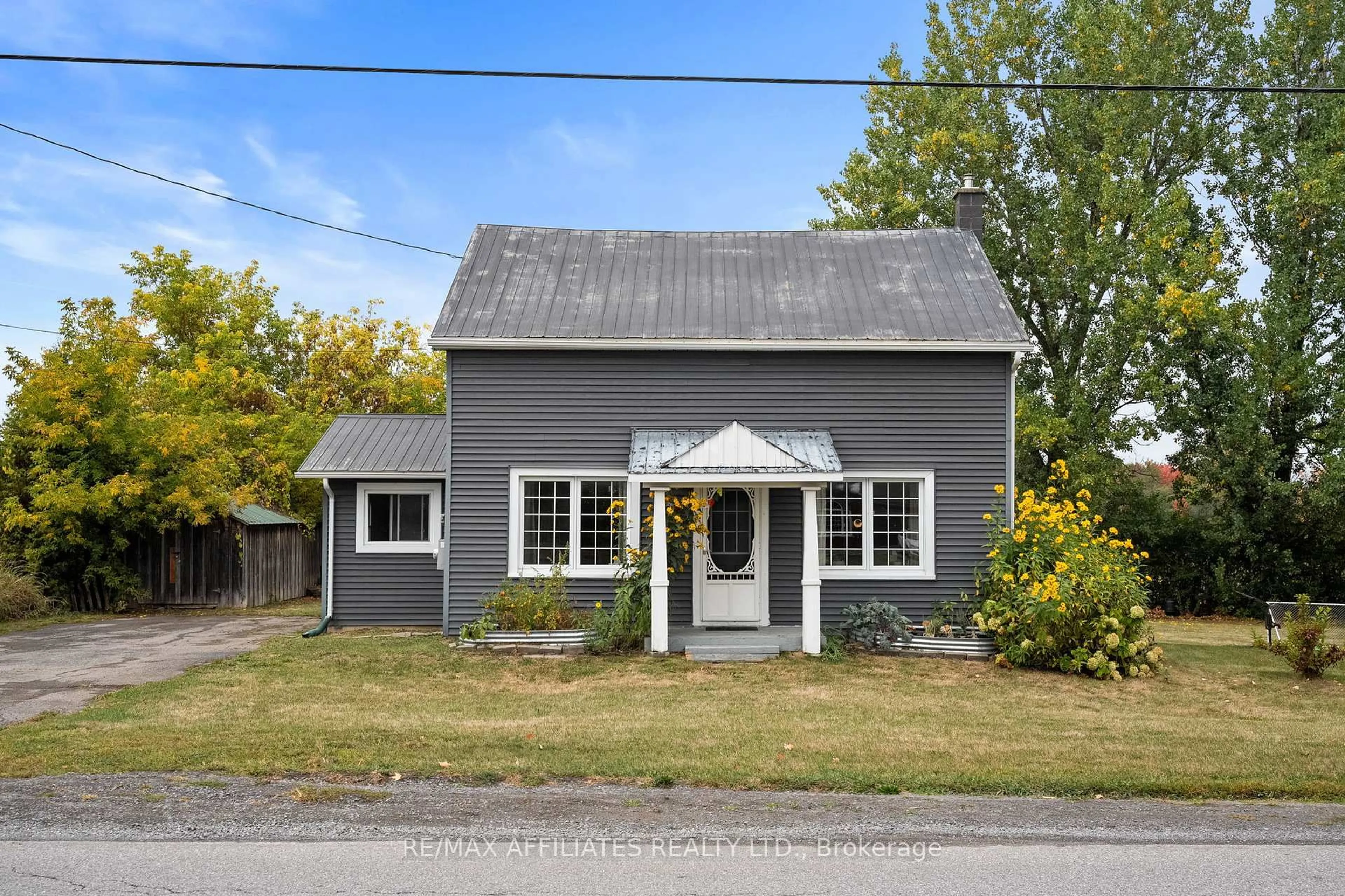 Unknown for 2055 County Road 20, North Grenville Ontario K0G 1T0