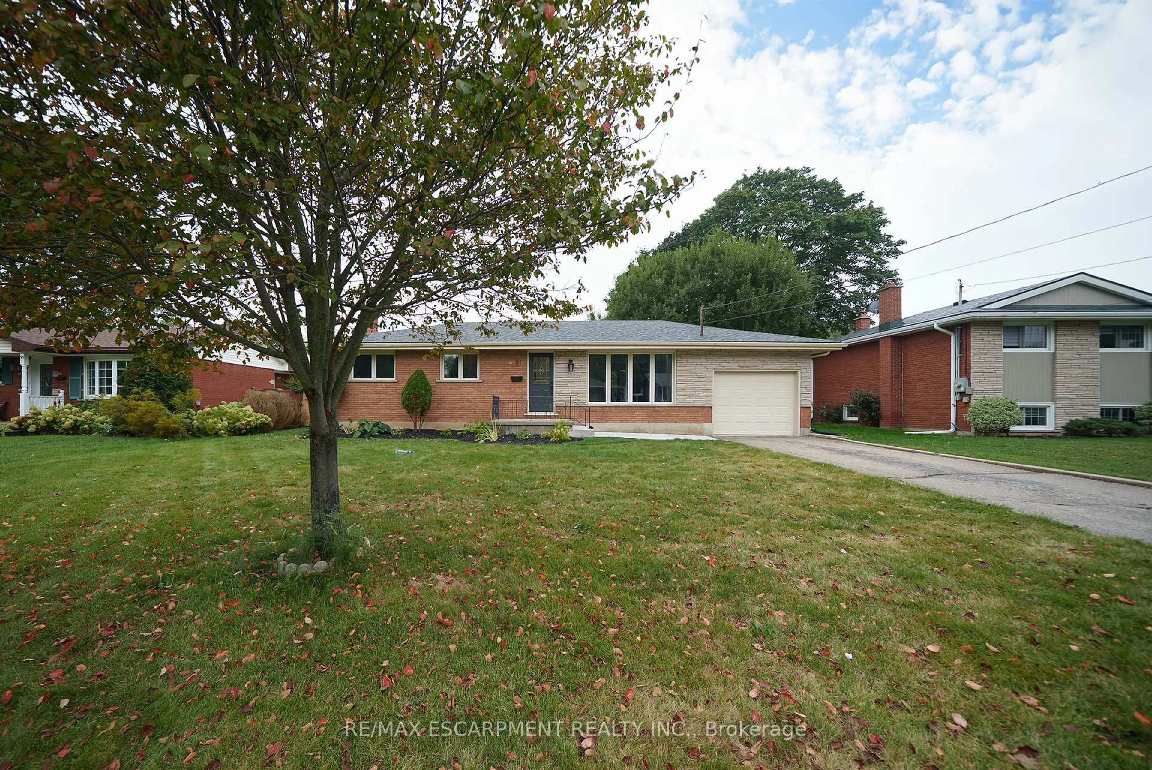 Home with brick exterior material, street for 91 Varadi Ave, Brantford Ontario N3R 3N4