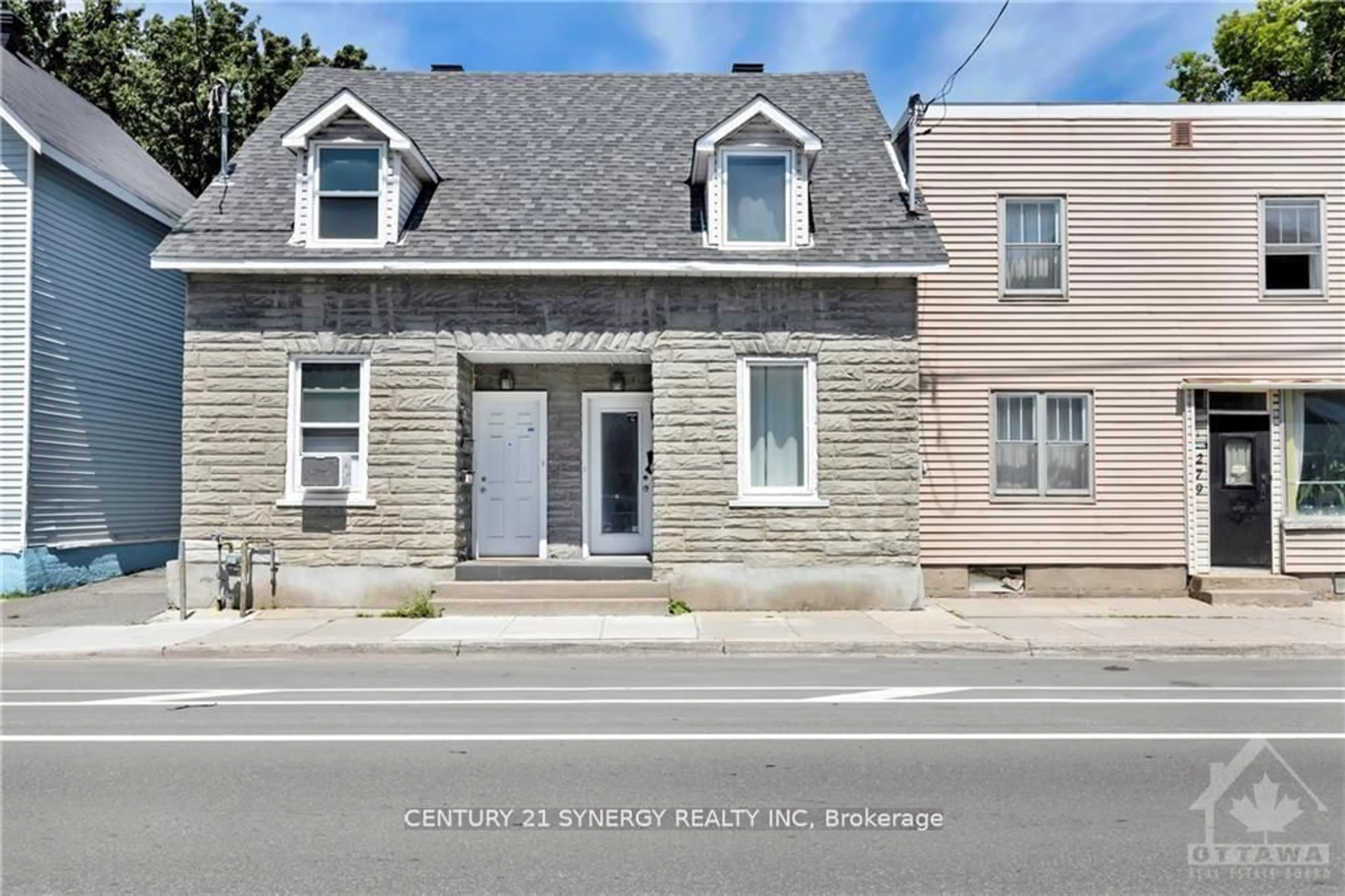 Unknown for 277 St Patrick St, Ottawa Ontario K1N 5K4