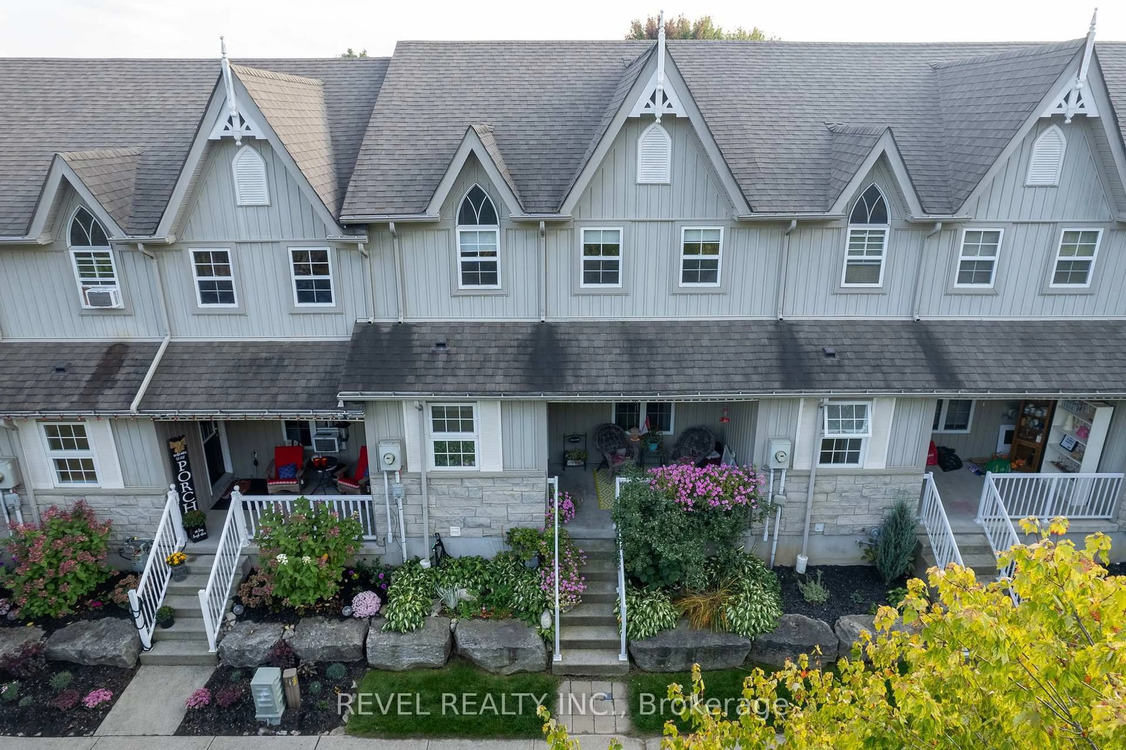 A pic from outside/outdoor area/front of a property/back of a property/a pic from drone, street for 141 Ridge Rd, Guelph/Eramosa Ontario N0B 2K0