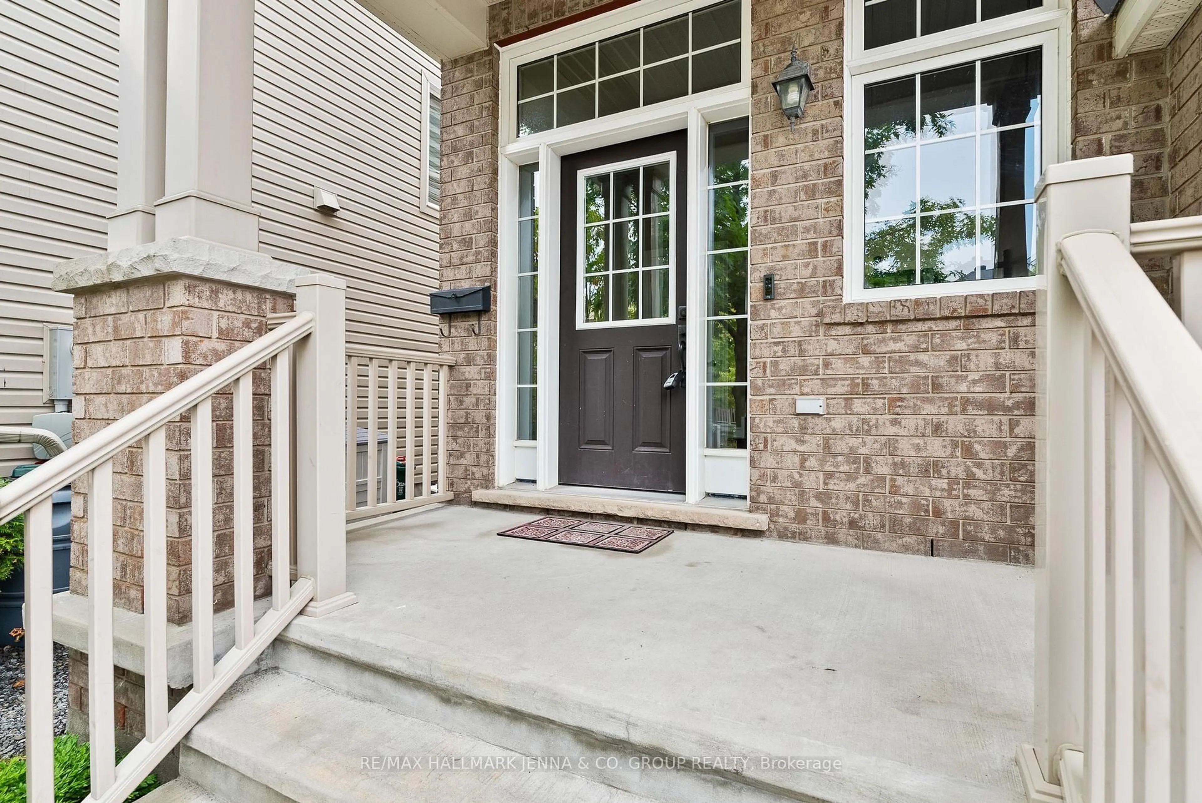 Unknown for 326 Gallantry Way, Stittsville Ontario K2S 0P8