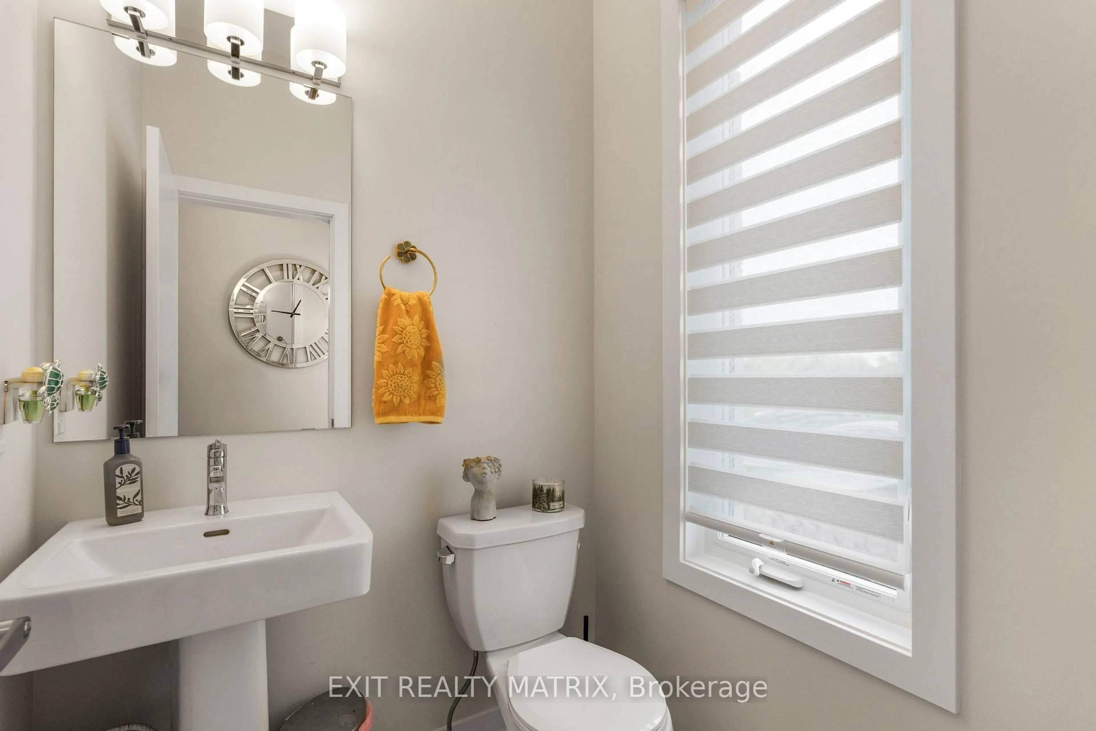 Standard bathroom, ceramic/tile floor for 233 Conservancy Dr, Ottawa Ontario K2J 7M5