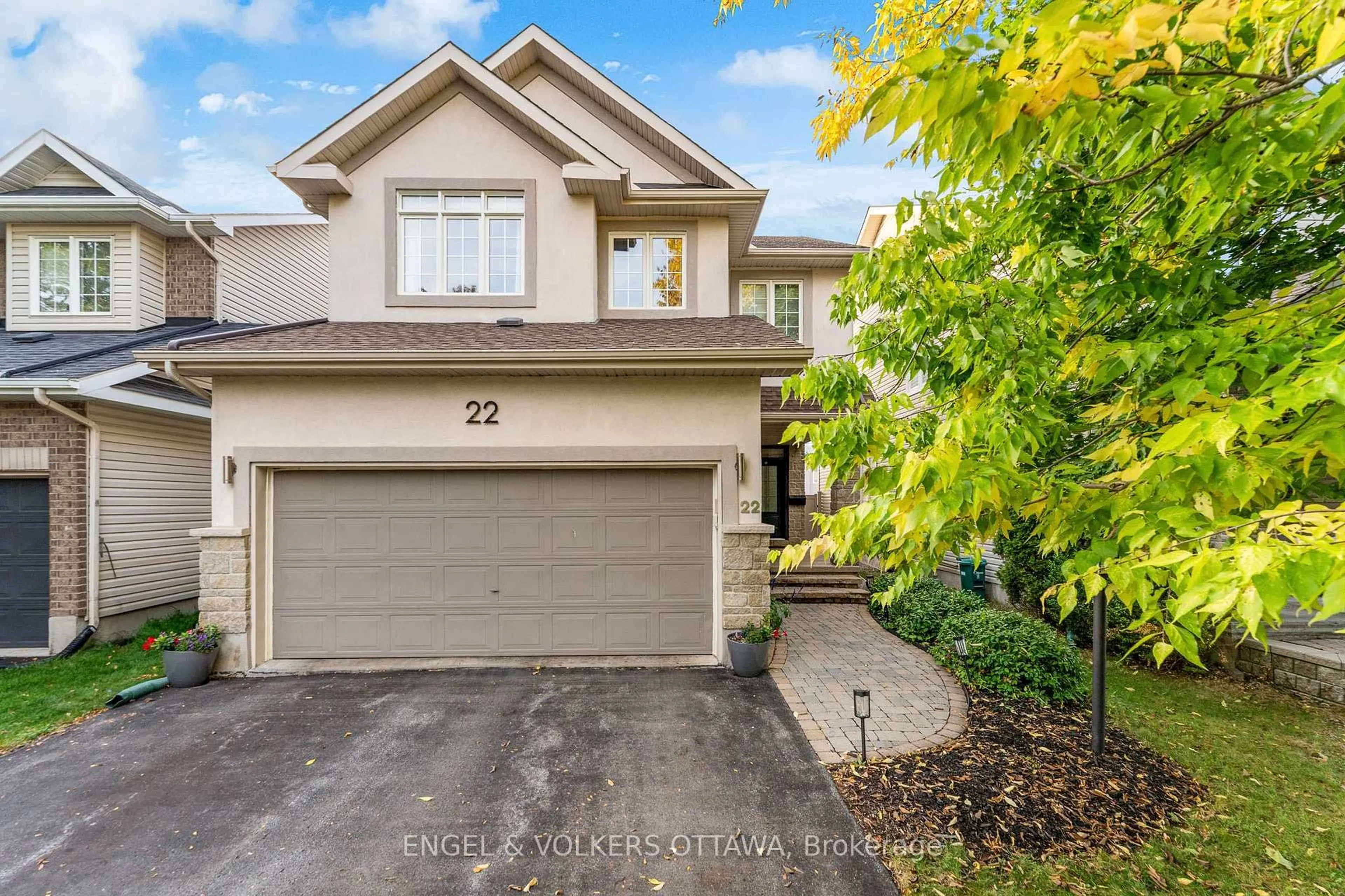 Unknown for 22 Friendly Cres, Ottawa Ontario K2S 2B6