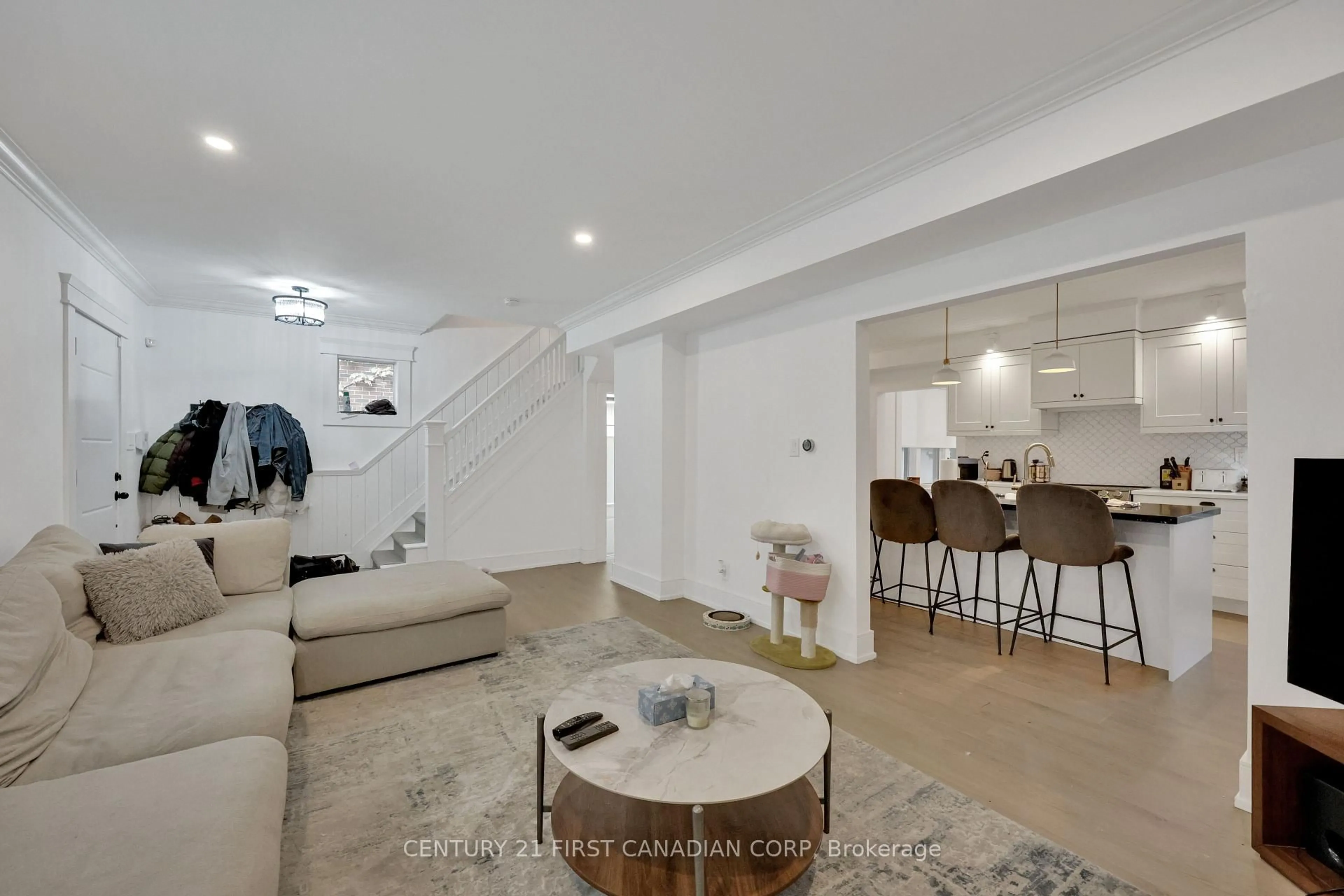 Living room with furniture, unknown for 220 REGENT St, London East Ontario N6A 2G8