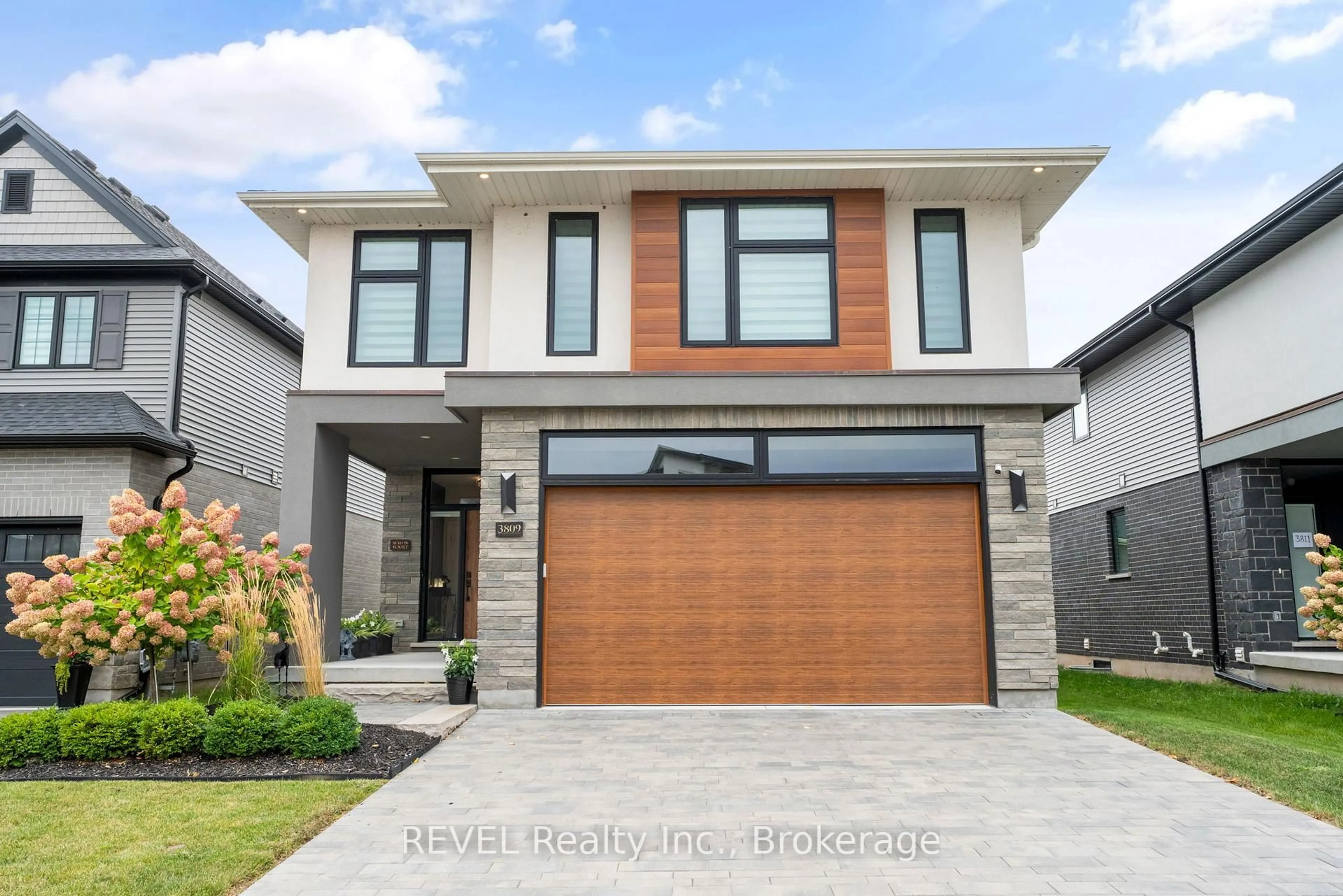 Home with brick exterior material, street for 3809 Simpson Lane, Fort Erie Ontario L0S 1S0