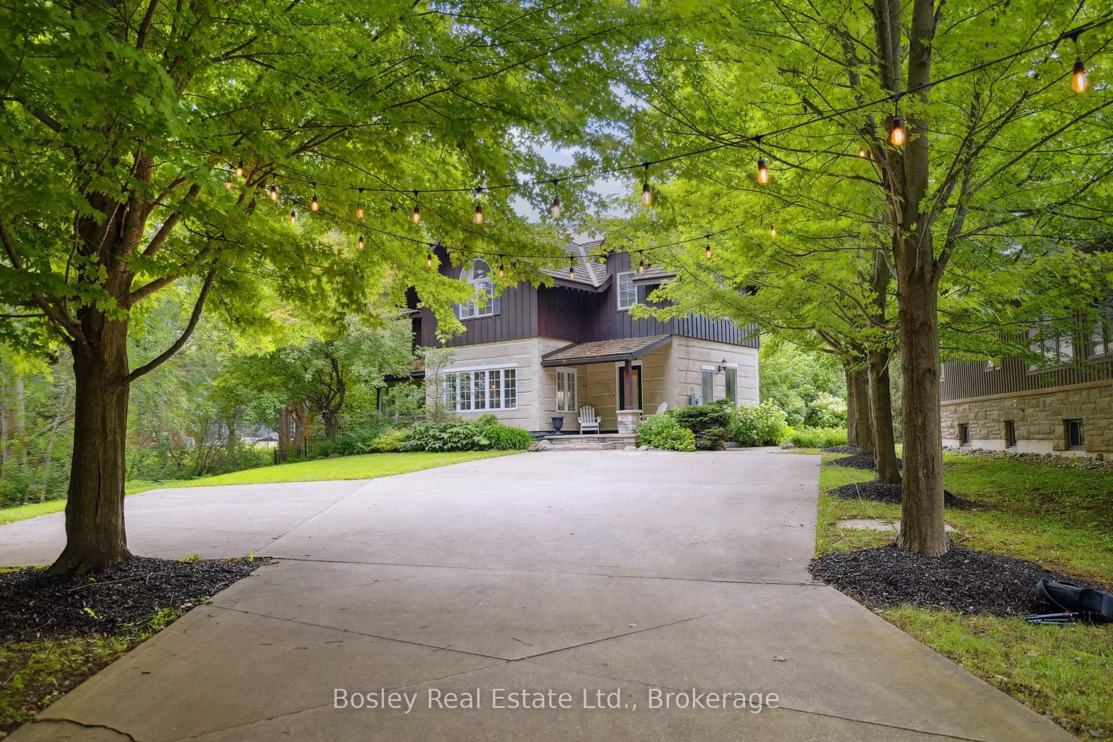 Unknown for 118 Heritage Dr, Blue Mountains Ontario L9Y 0M6