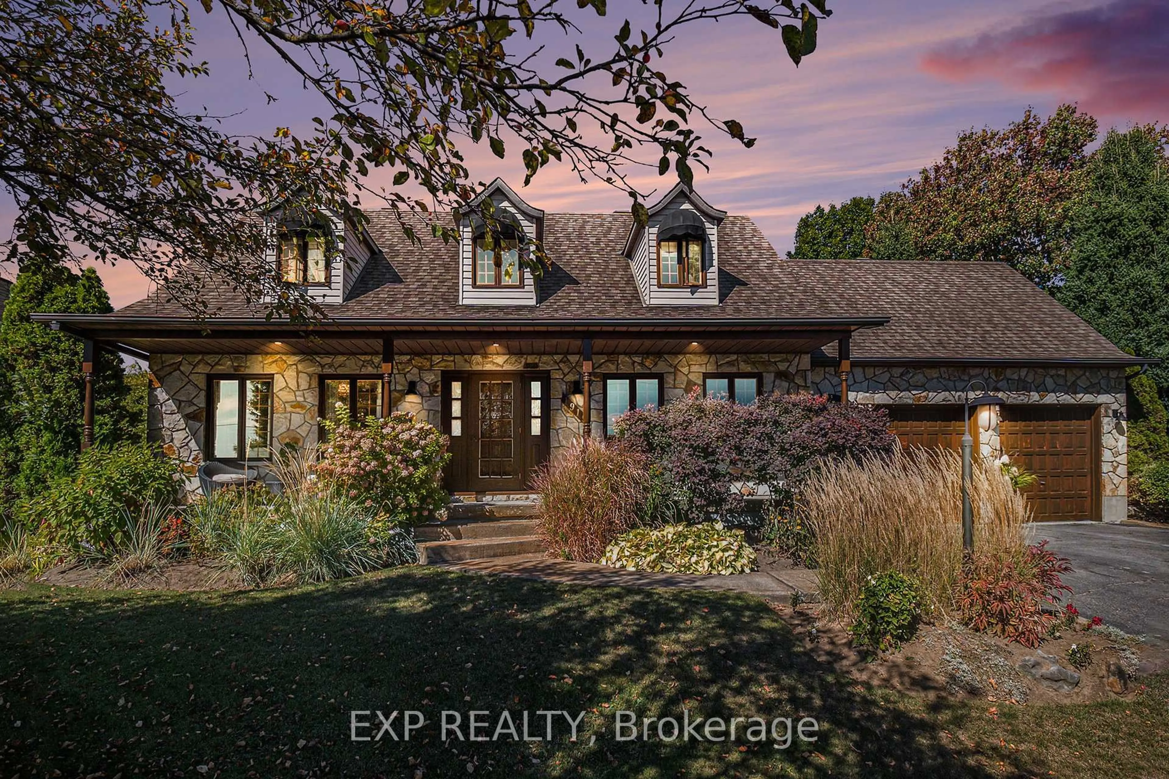 Home with brick exterior material, unknown for 1919 Clark Rd, Clarence-Rockland Ontario K4K 1K7