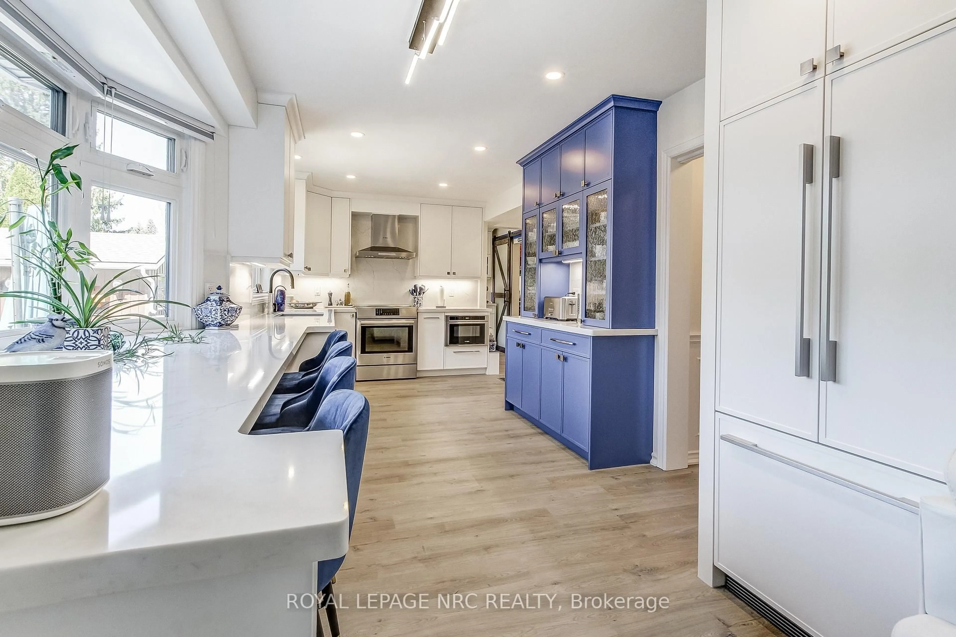 Open concept kitchen, unknown for 3 LOWER CANADA Dr, Niagara-on-the-Lake Ontario L0S 1J0