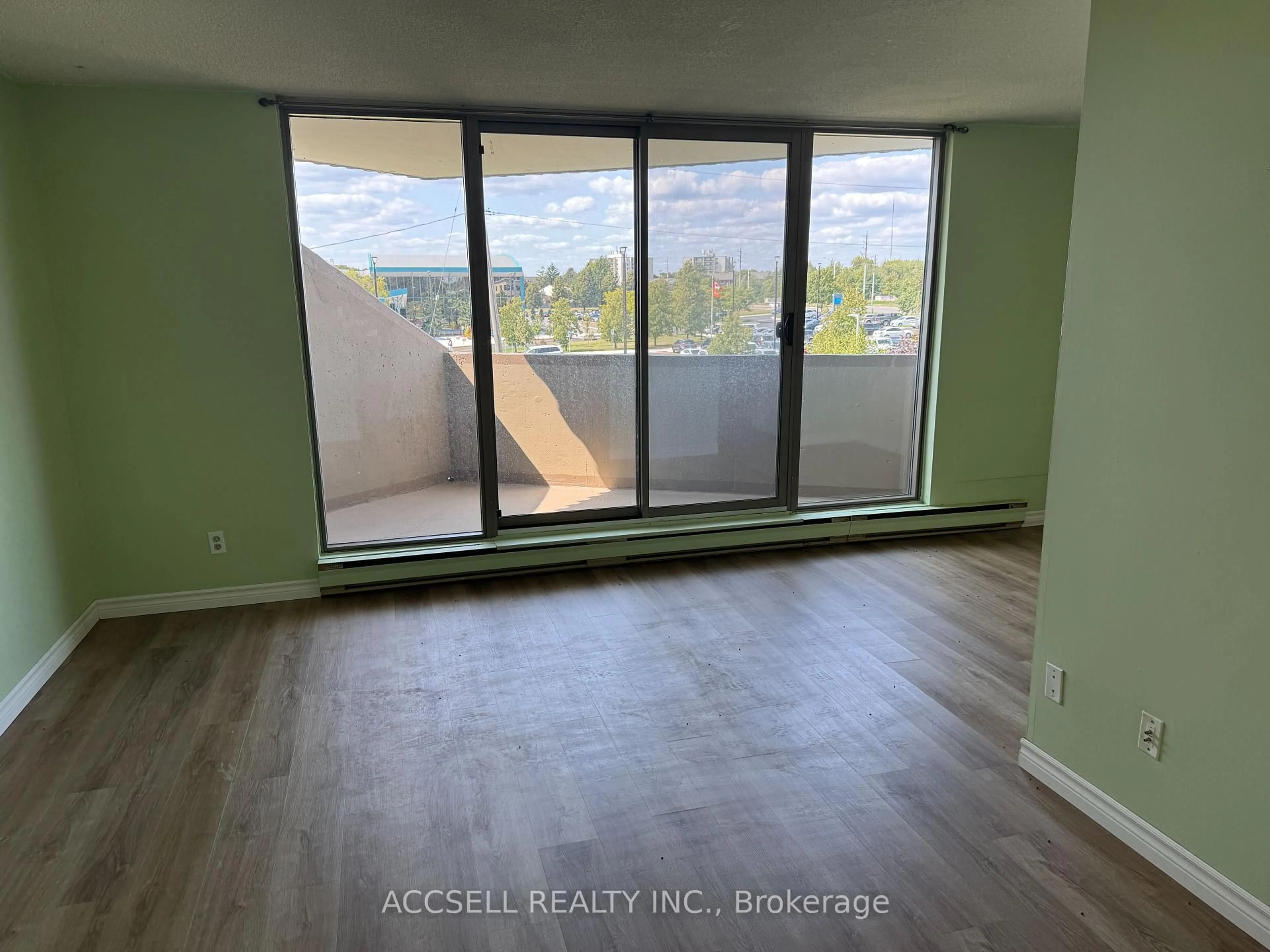 A pic of a room for 1103 Jalna Blvd #212, London South Ontario N6E 2W8