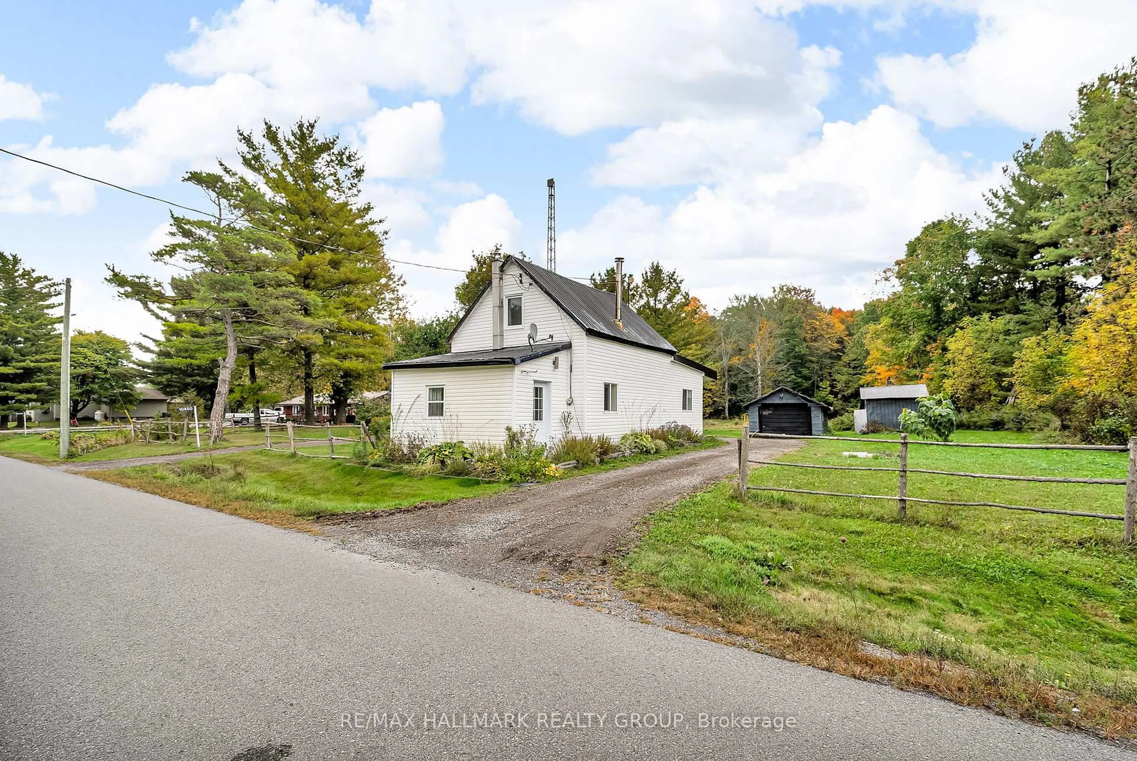 A pic from outside/outdoor area/front of a property/back of a property/a pic from drone, street for 10450 Clark Rd, North Dundas Ontario K0E 1S0