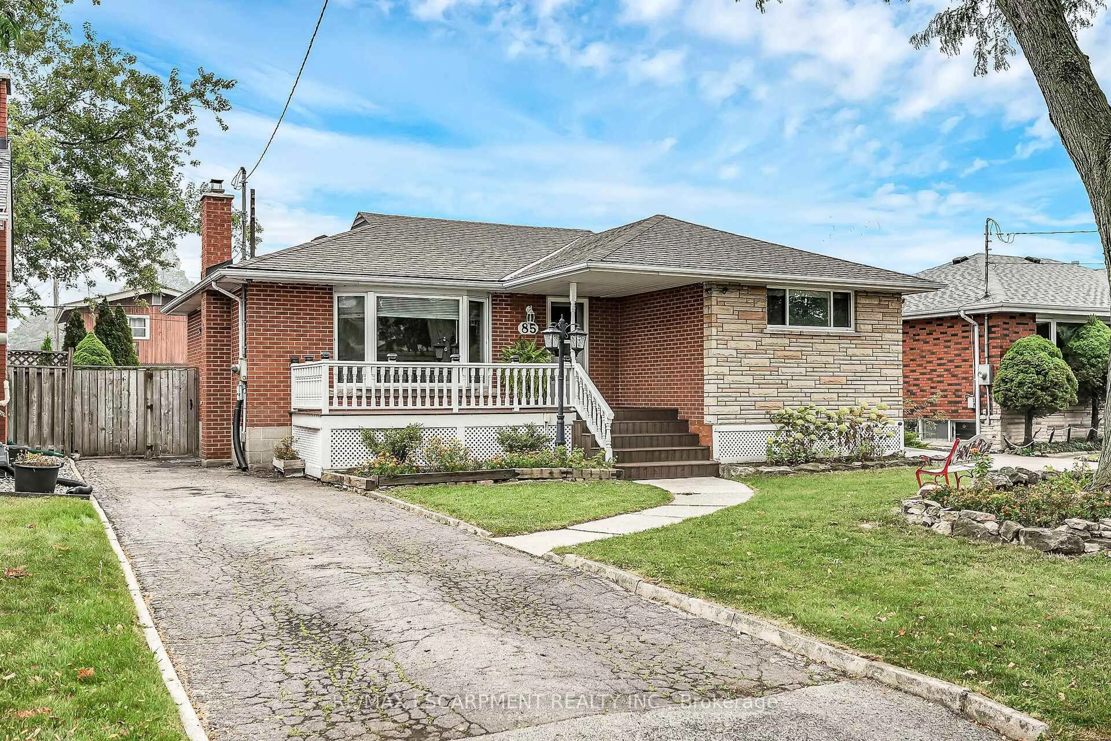 Home with brick exterior material, street for 85 East 45th St, Hamilton Ontario L8T 3J9