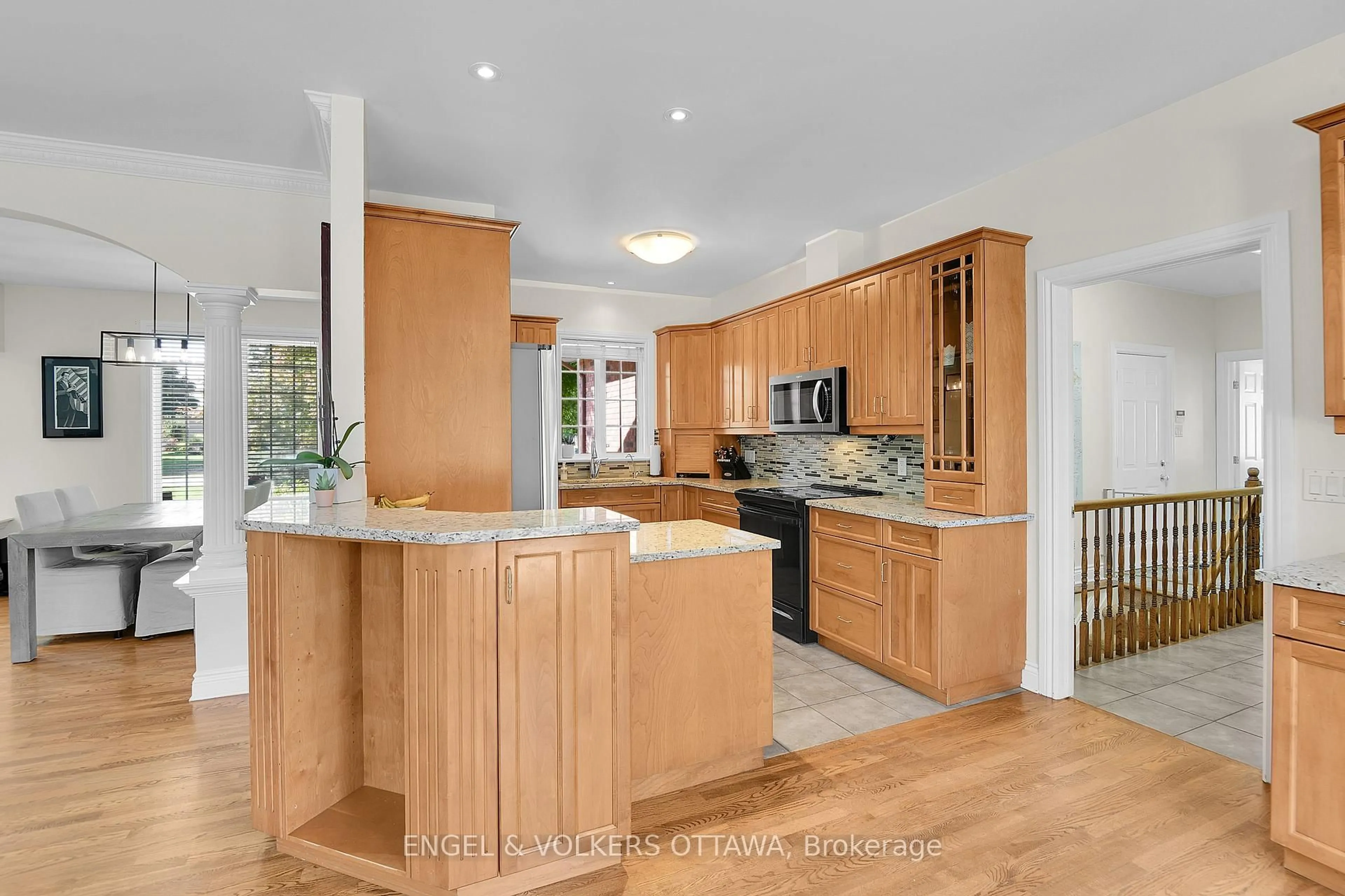 Open concept kitchen, unknown for 1491 Stableview Way, Greely Ontario K4P 1P2