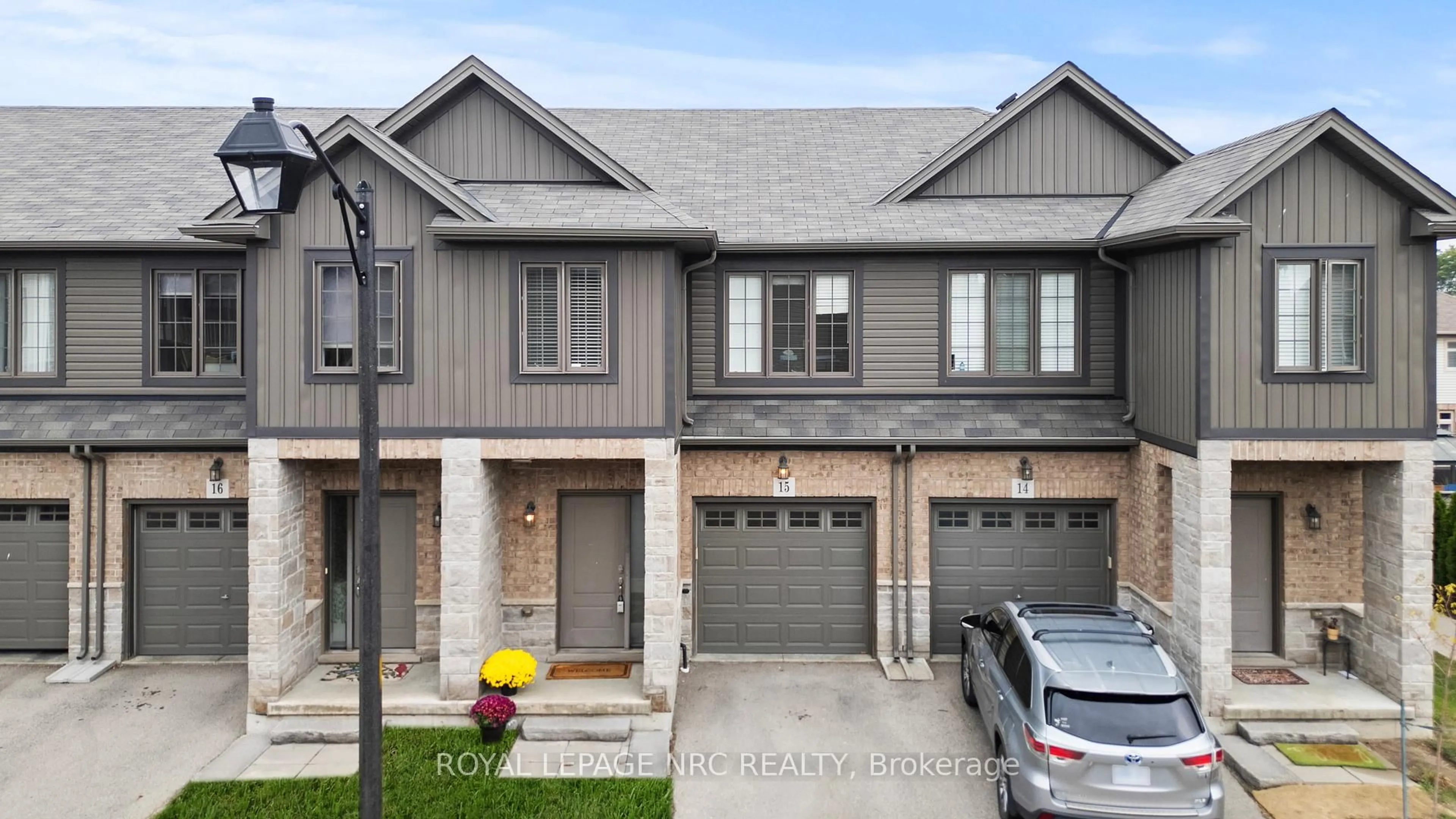 Home with brick exterior material, street for 377 Glancaster Rd #15, Hamilton Ontario L9G 0G4