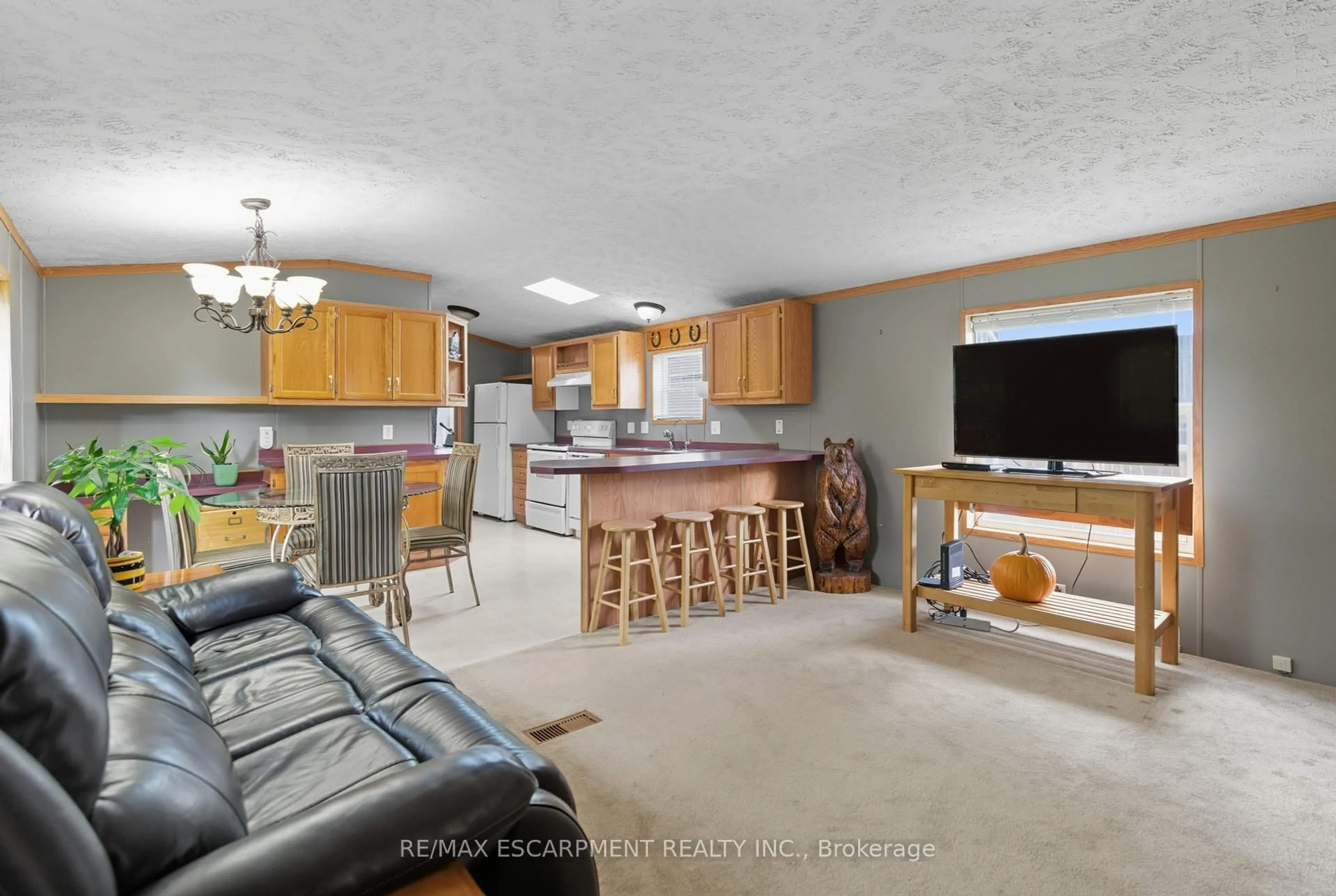Open concept kitchen, unknown for 1294 8th Concession Rd #31, Hamilton Ontario N0B 2J0
