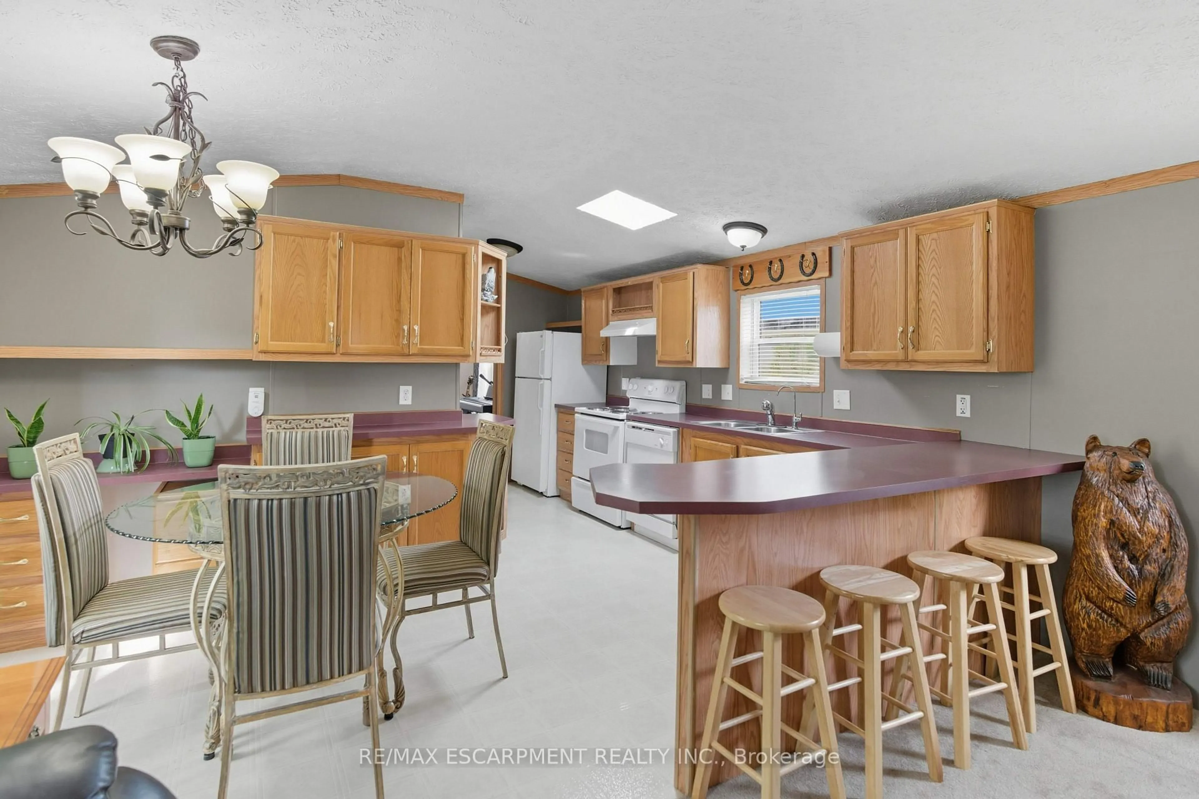 Open concept kitchen, ceramic/tile floor for 1294 8th Concession Rd #31, Hamilton Ontario N0B 2J0