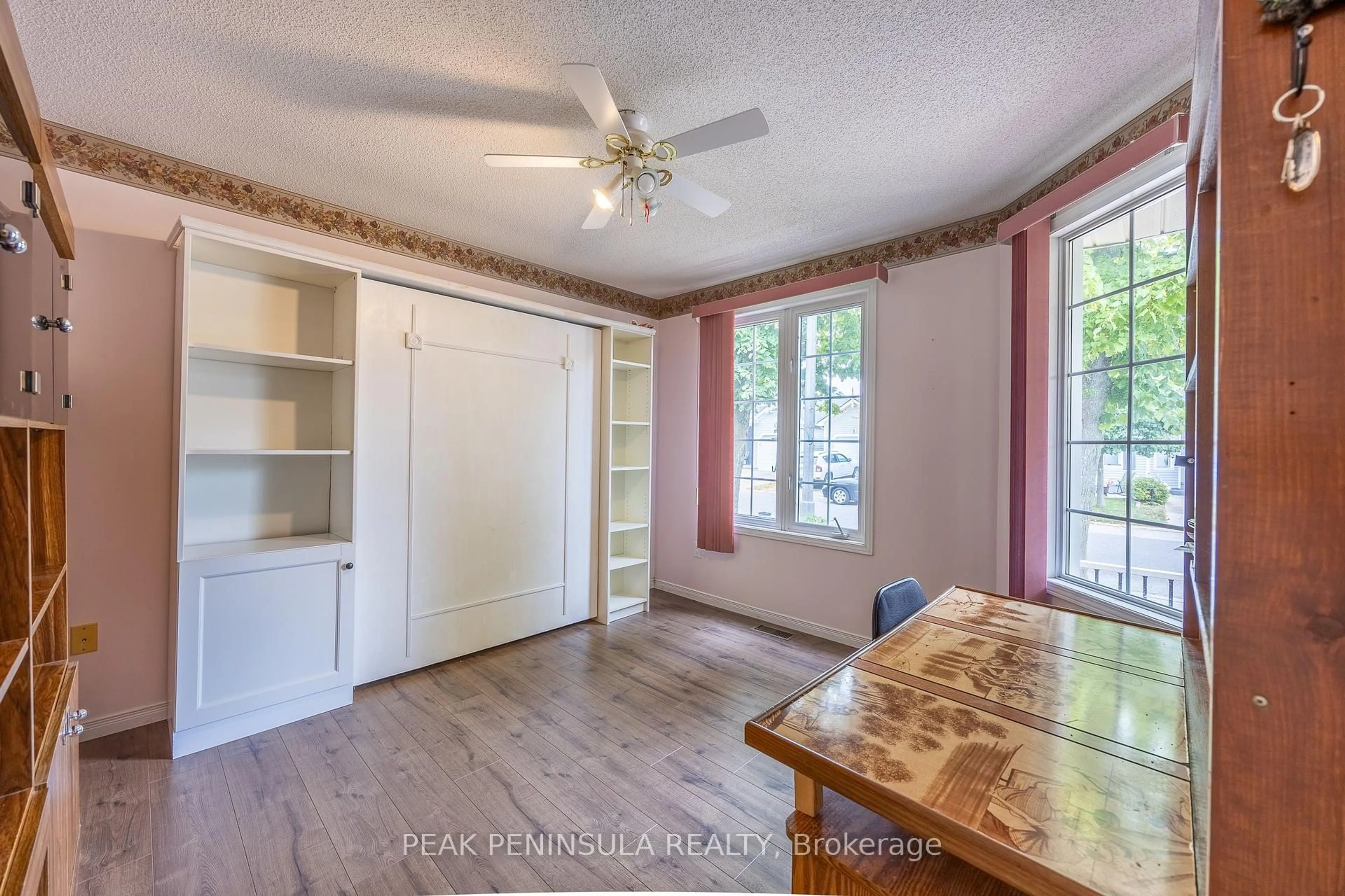 A pic of a room for 4 Walsingham Dr, Norfolk Ontario N0E 1M0