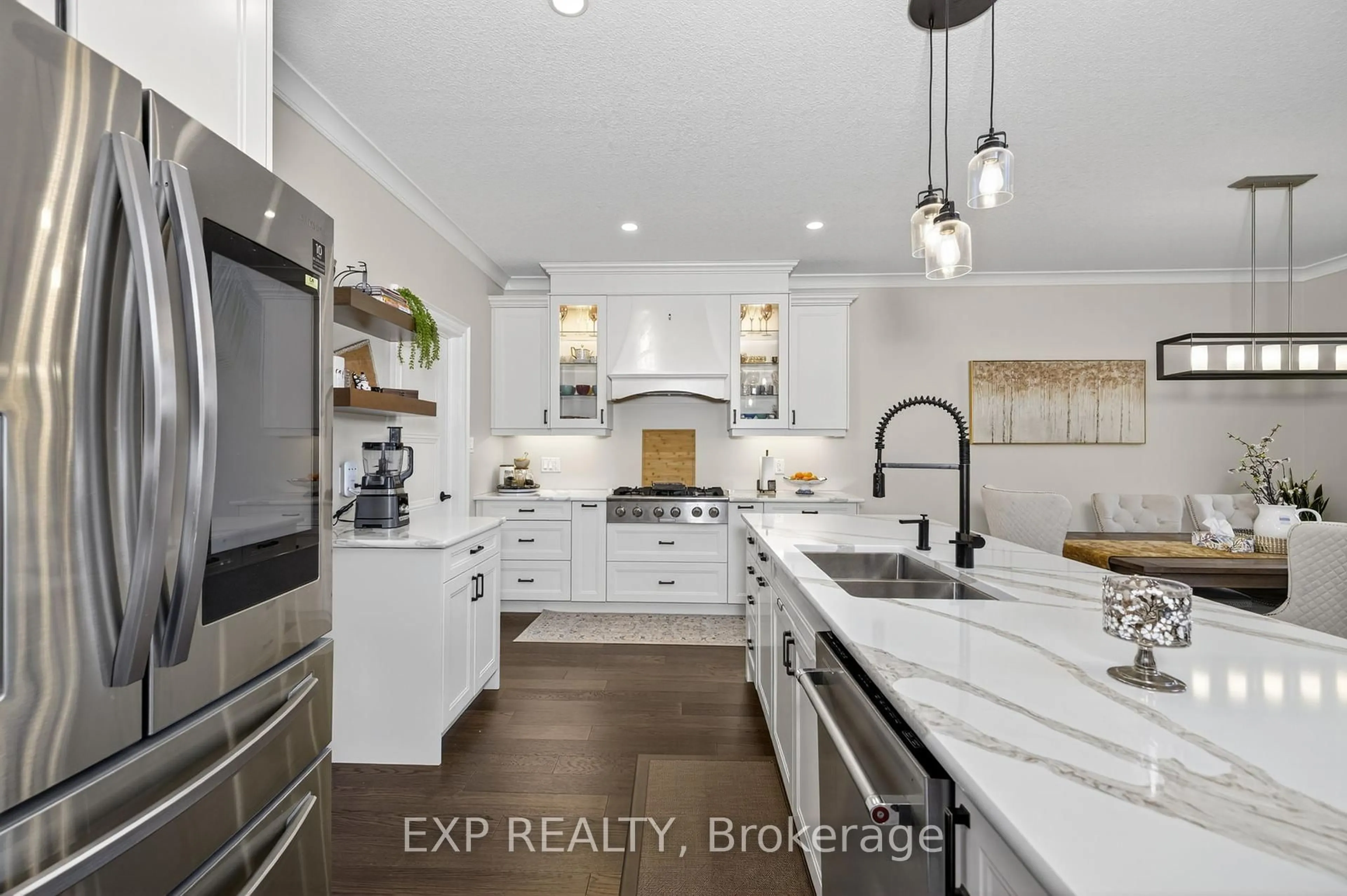 Open concept kitchen, ceramic/tile floor for 116 Spencer Ave, Lucan Biddulph Ontario N0M 2J0