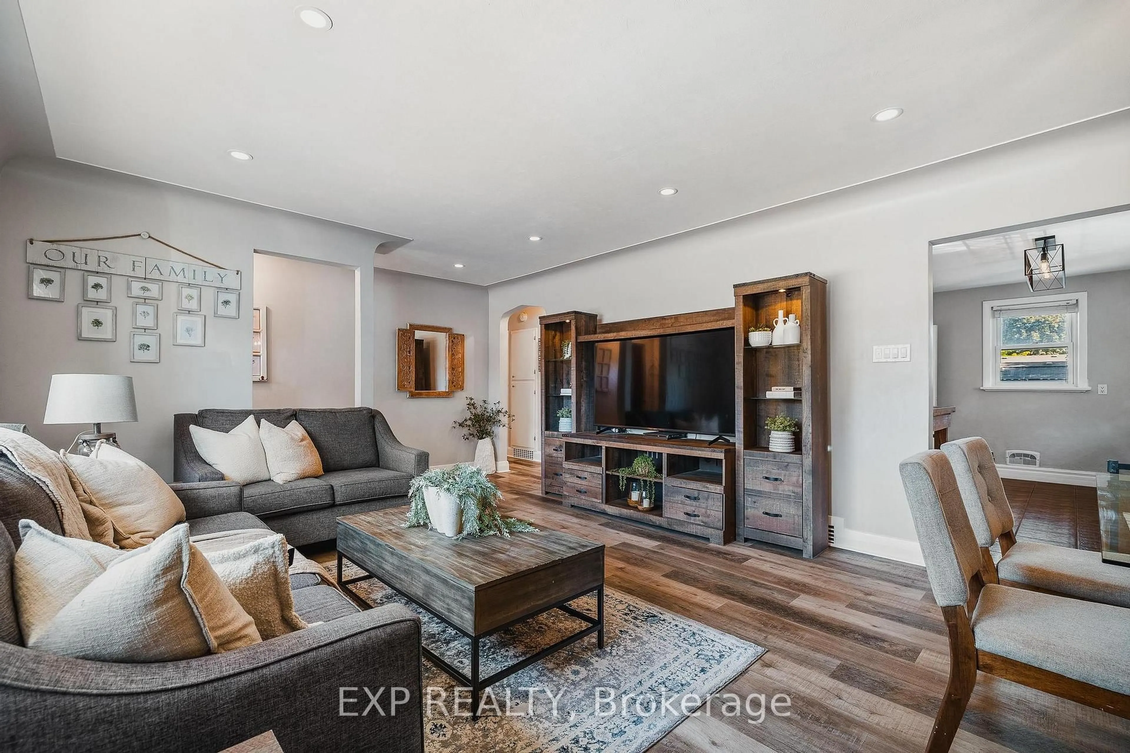 Living room with furniture, unknown for 300 Melrose Ave, Kitchener Ontario N2H 2C1