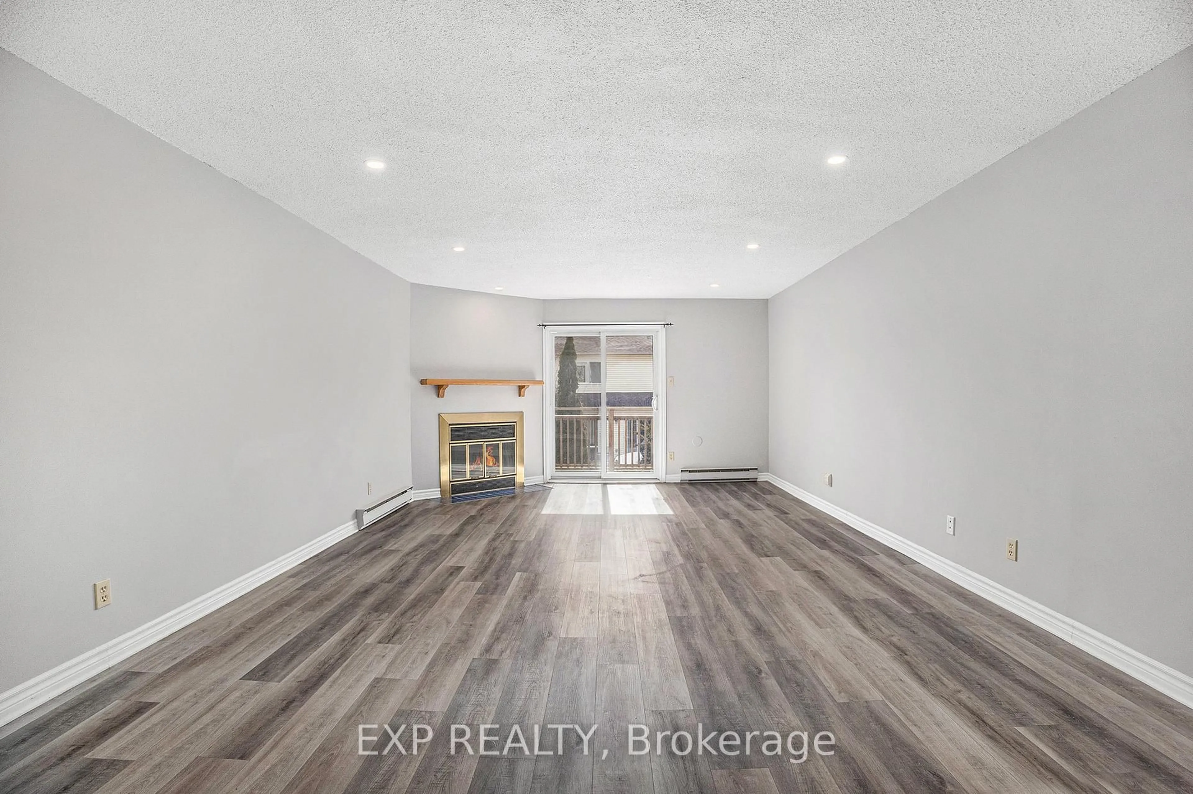 A pic of a room for 131 Rushford Pvt #67, Ottawa Ontario K1T 3C5
