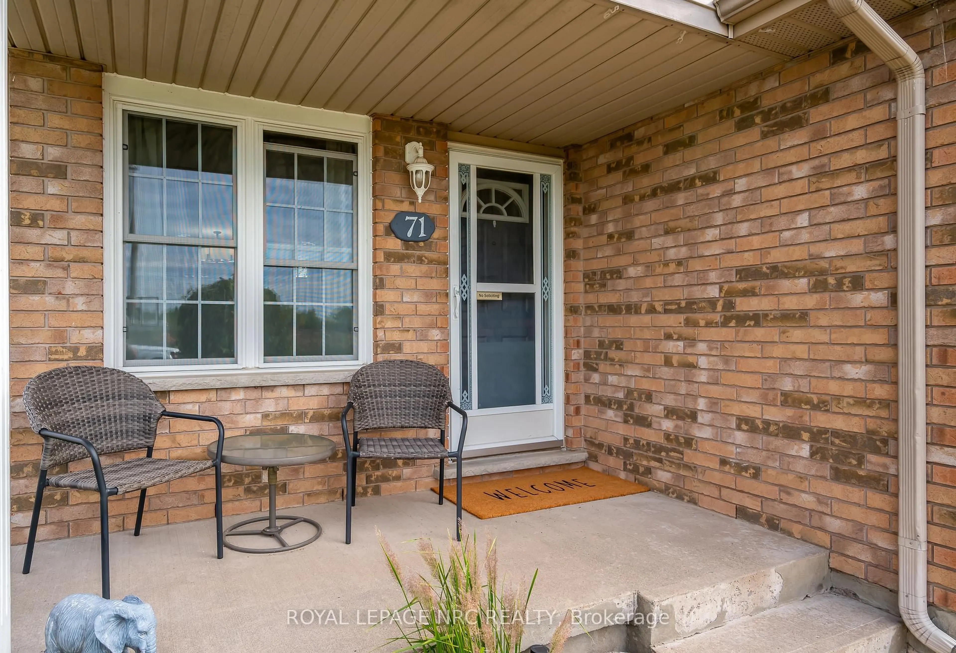 Unknown for 71 Waterview Crt, Welland Ontario L3C 7J1